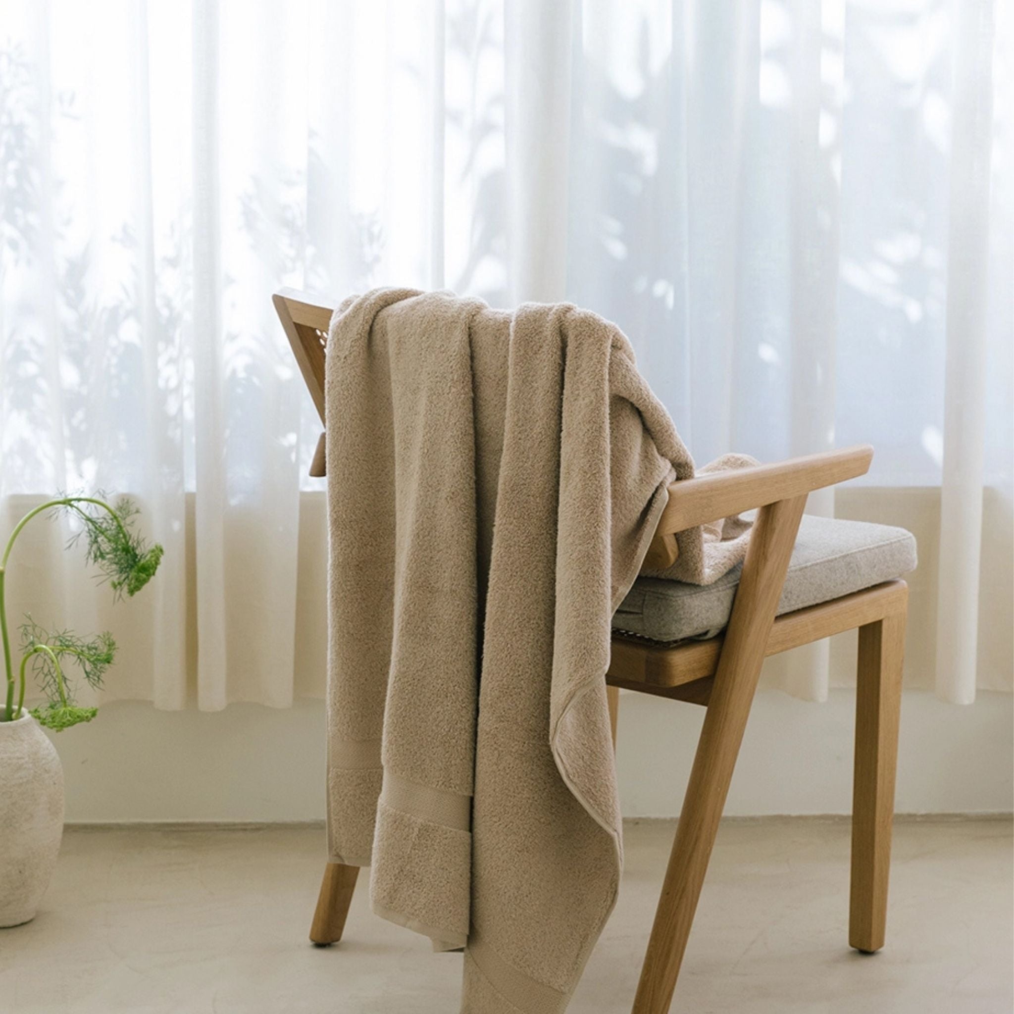 Beige Almonda