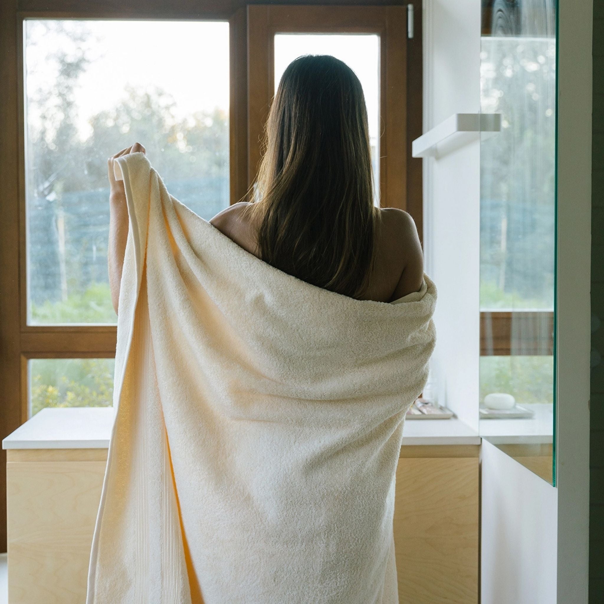 torres-novas-bath-elegance-plain-bath-towel-natural-lifestyle-3.jpg