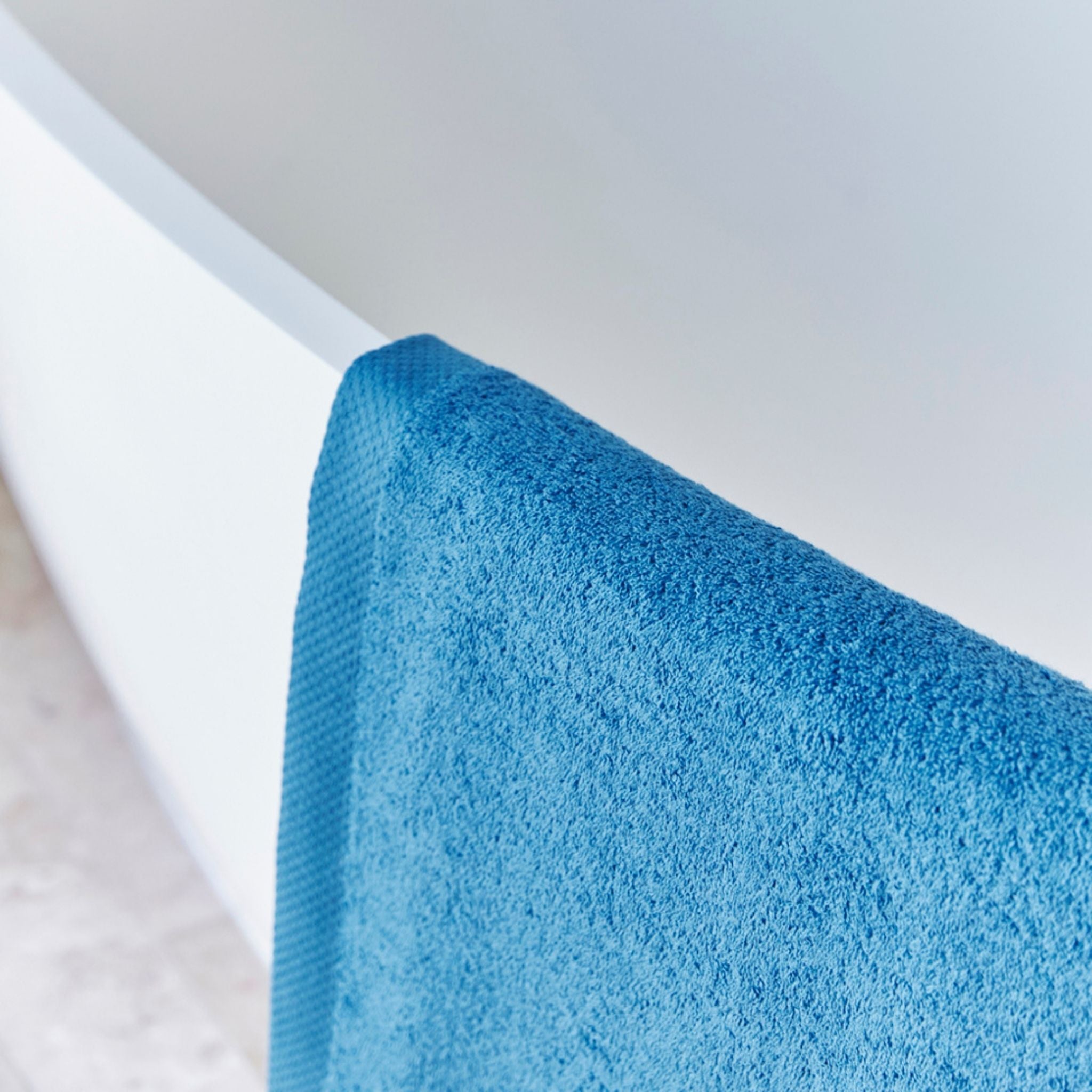 Petroleum blue Luxus