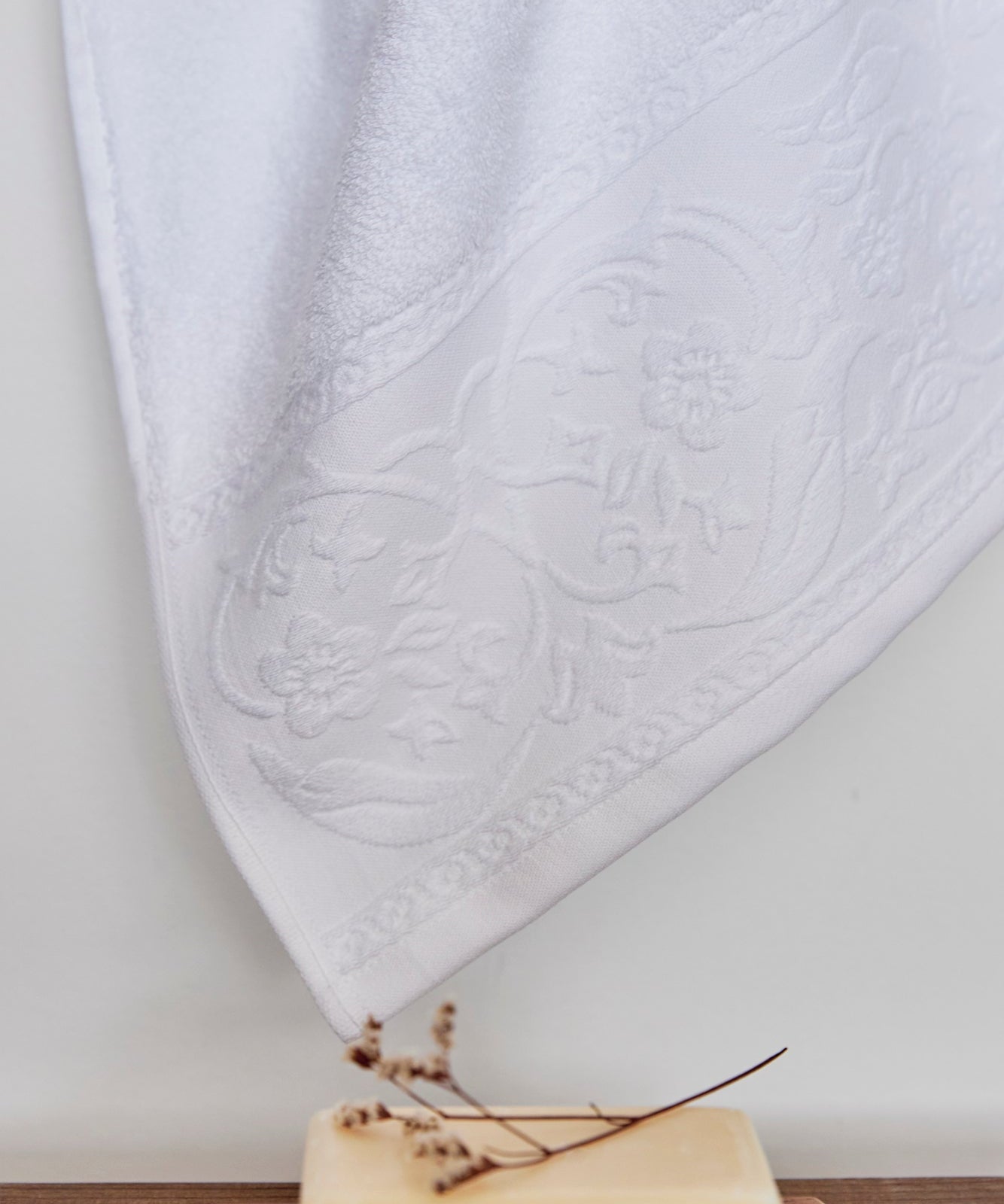 White Royale - Torres Novas