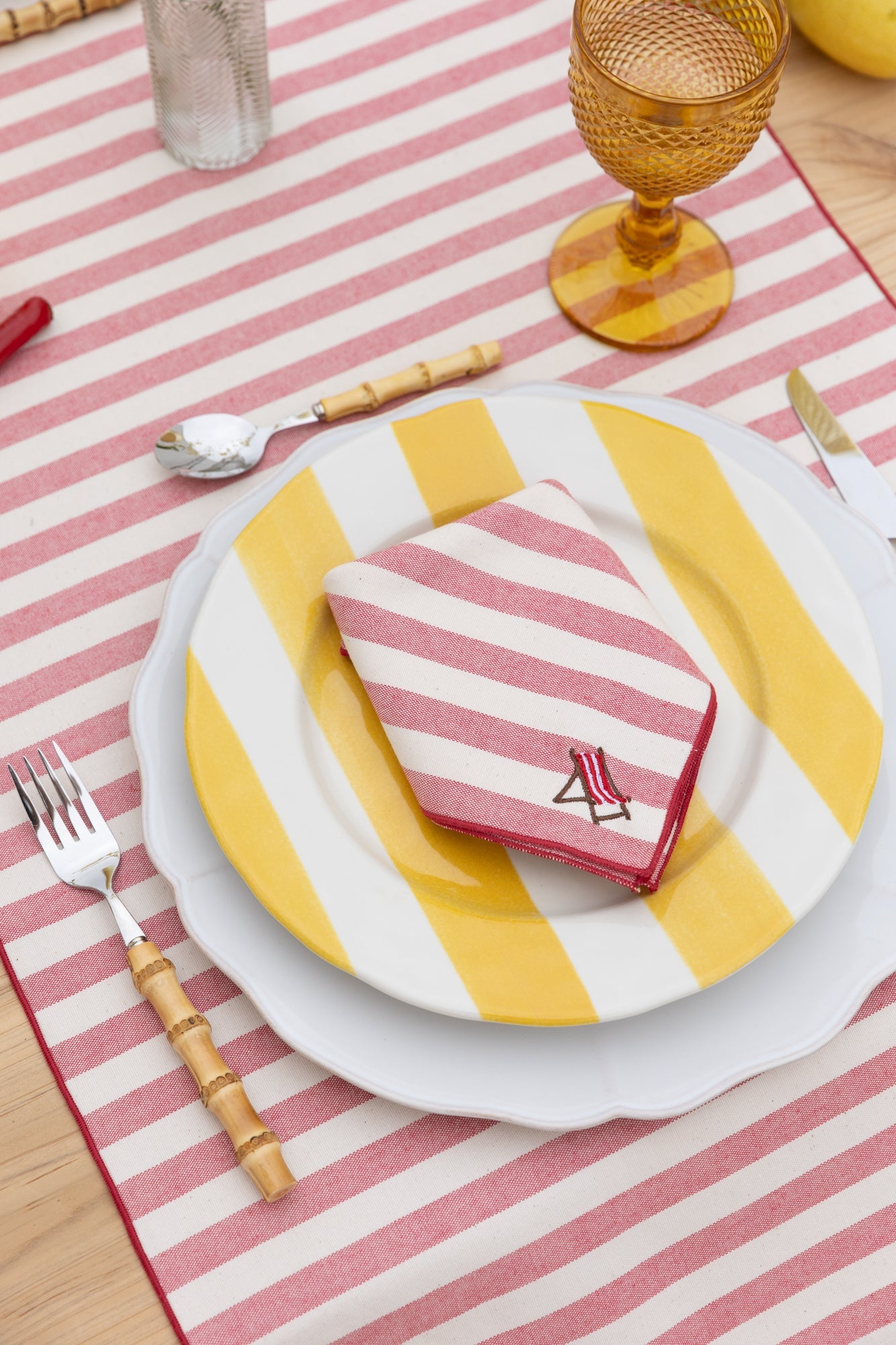 Barra Napkins with embroidery