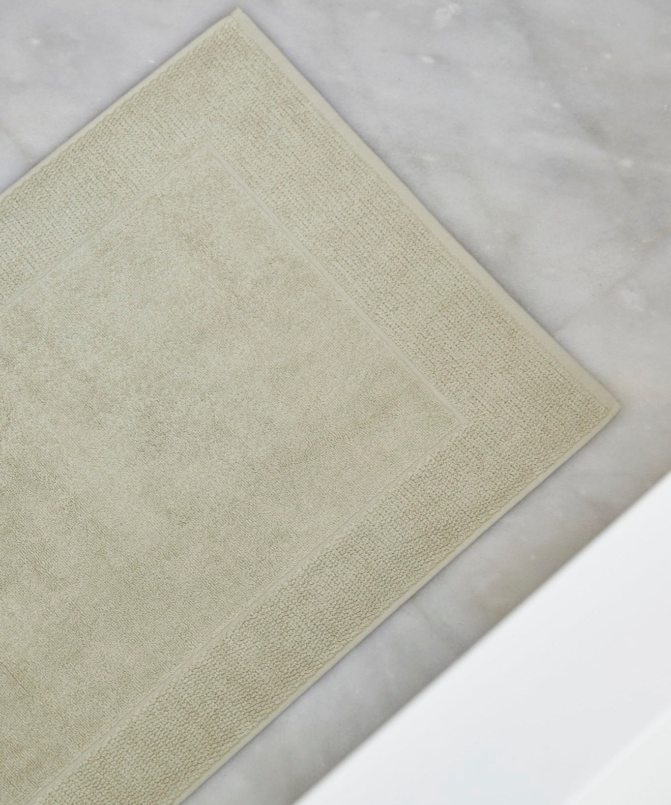 Khaki green bath mat - Torres Novas
