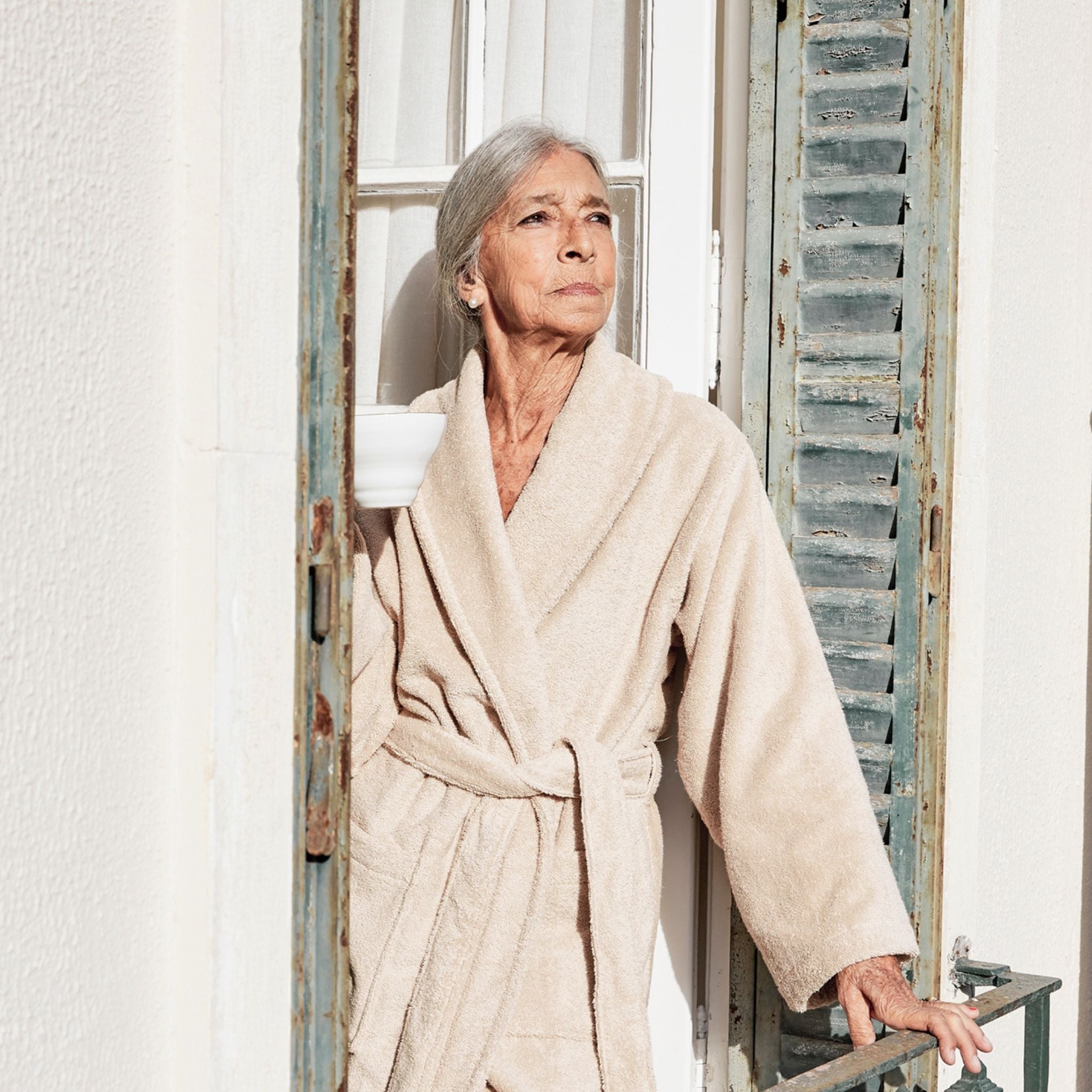 Natural bathrobe