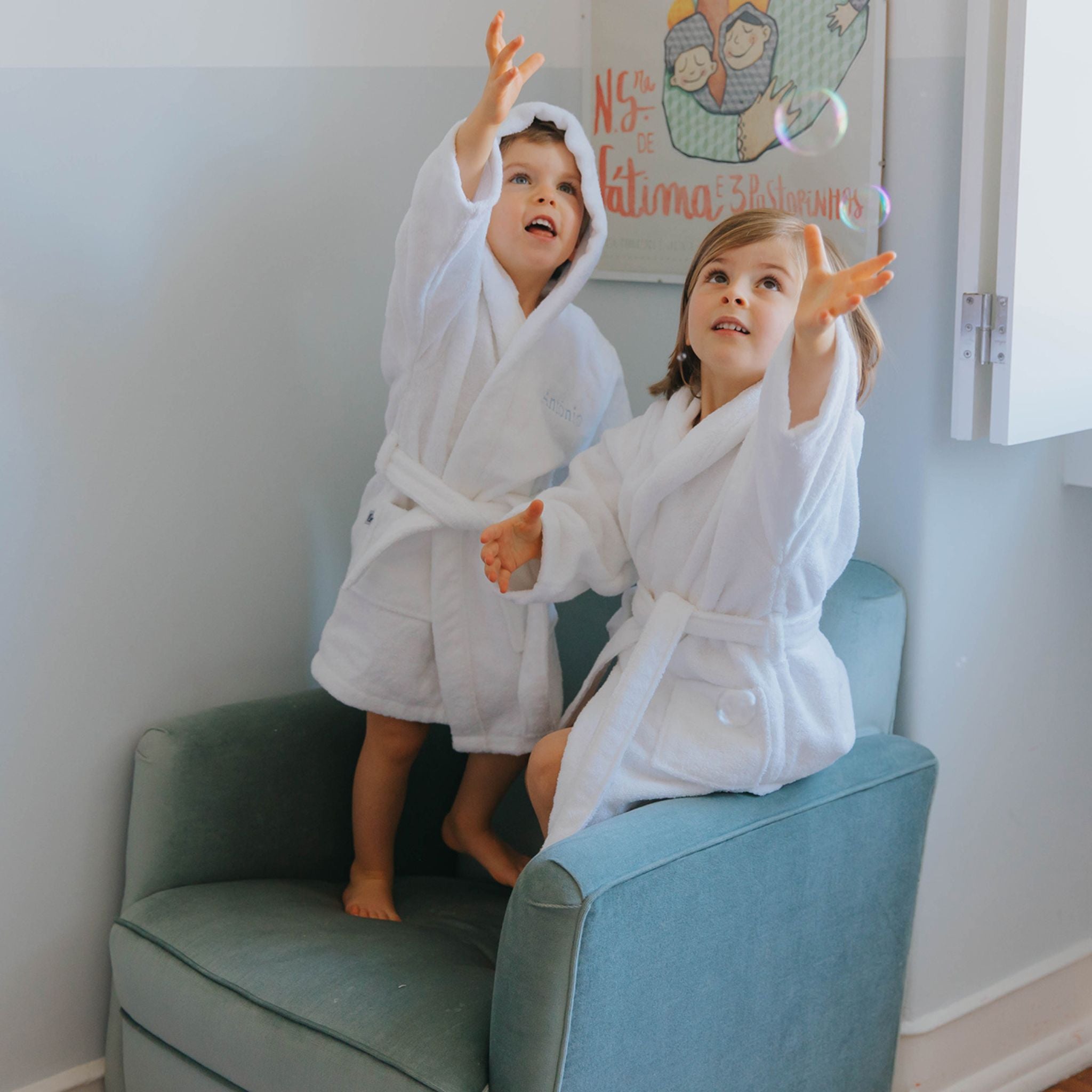 Kids bathrobe