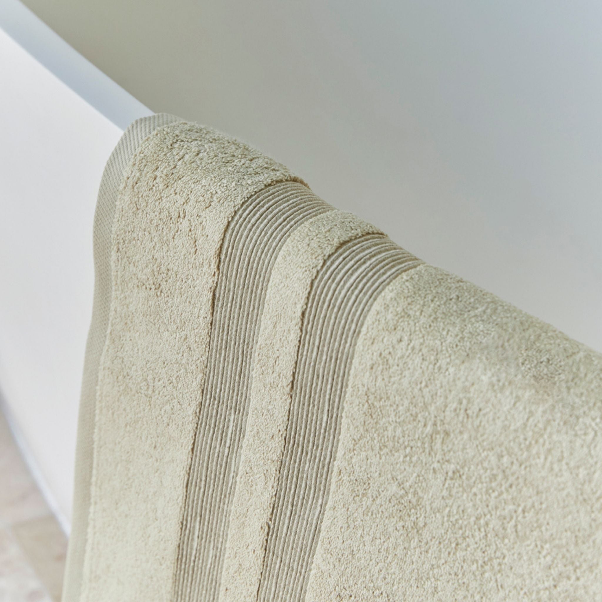 torres-novas-bath-elegance-plain-bath-towel-khaki-green-lifestyle-8.jpg