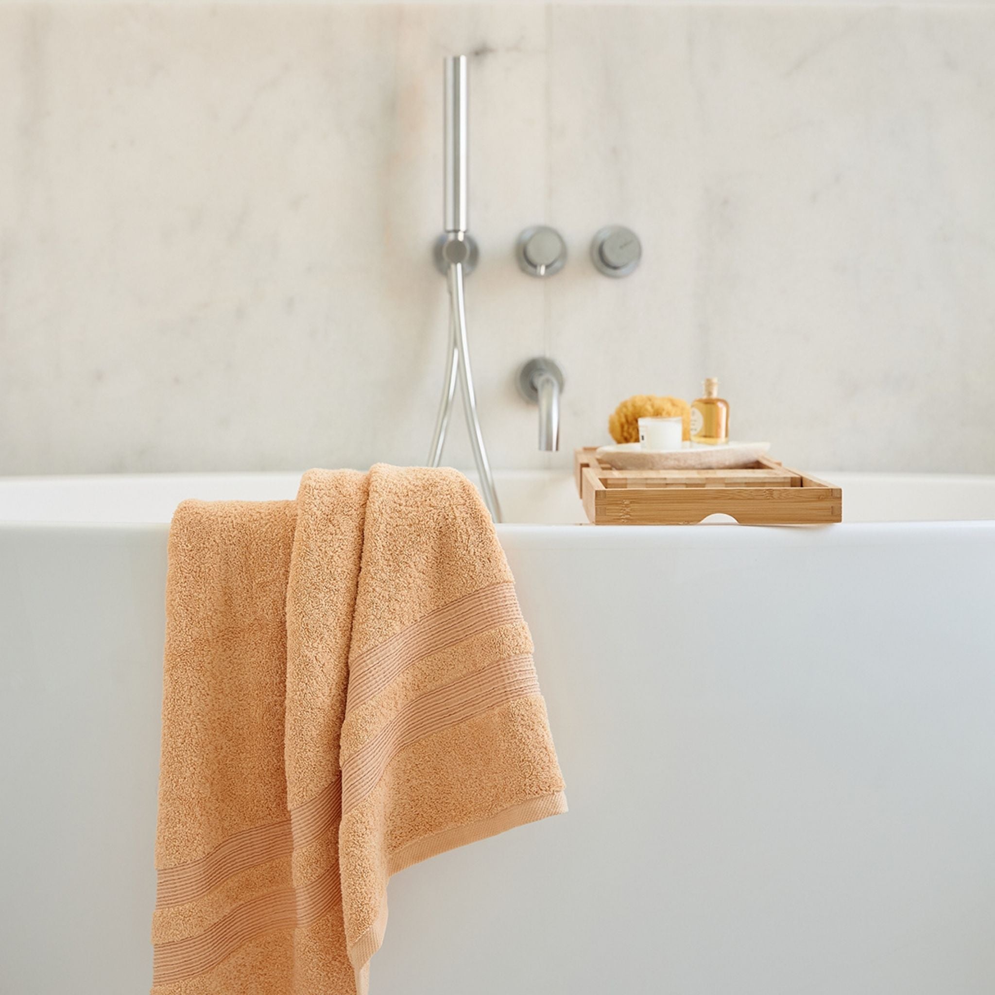 torres-novas-bath-elegance-plain-bath-towel-light-orange-lifestyle-1.jpg