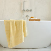 Yellow chic Elegance