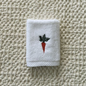 White Luxus with Easter embroidery - Torres Novas
