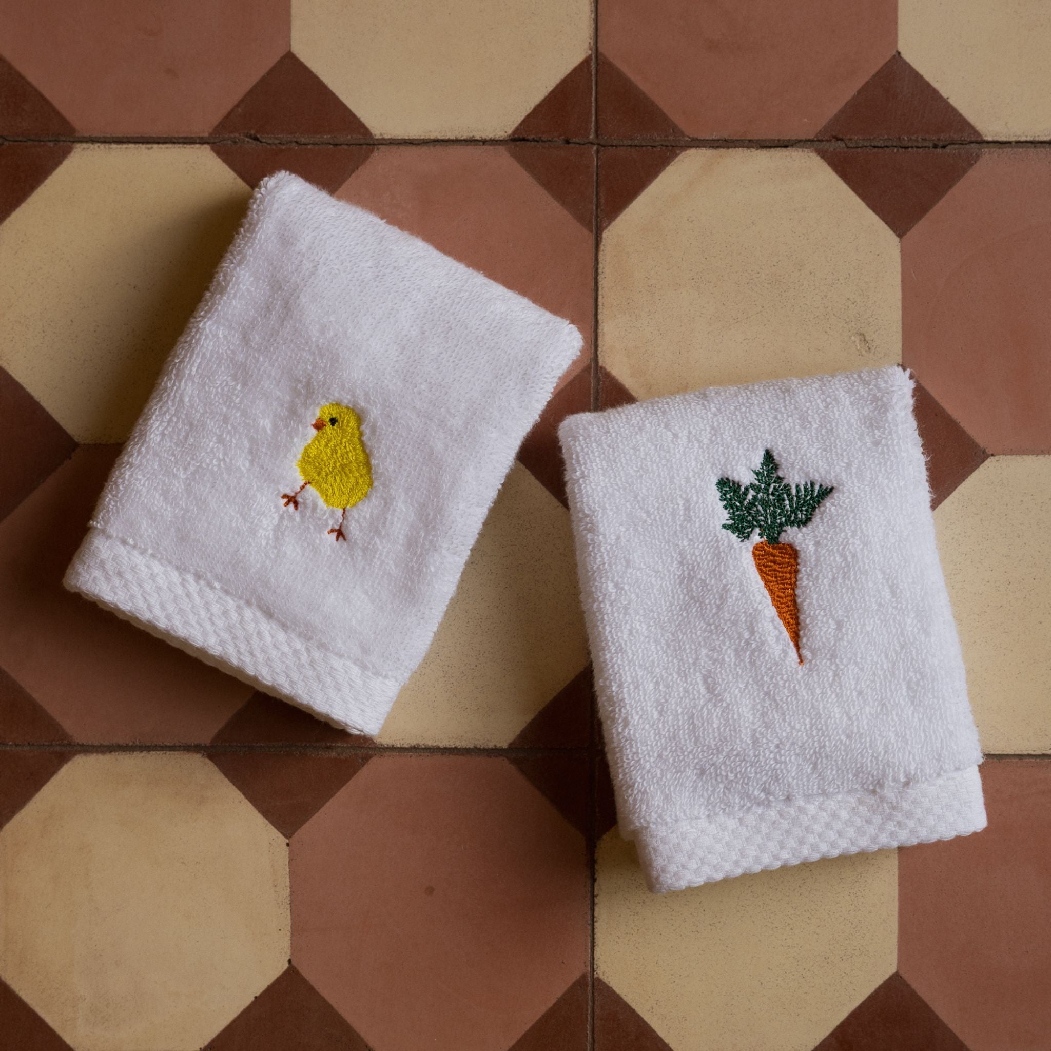 Luxus cotton bath towels embroidered Easter motifs