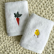 White Luxus with Easter embroidery - Torres Novas