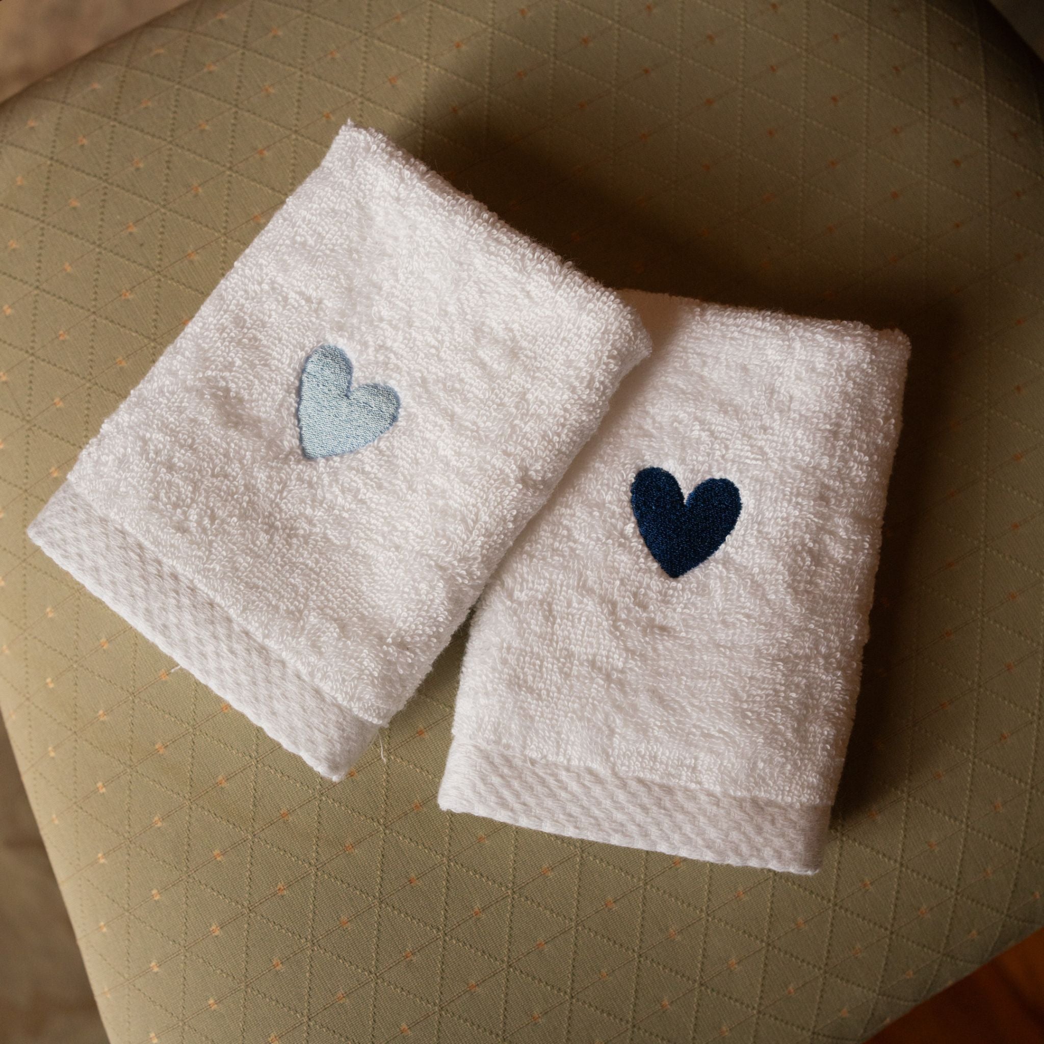 torres-novas-bath-luxus-heart-guest-towel-blue-lifestyle-1.jpg