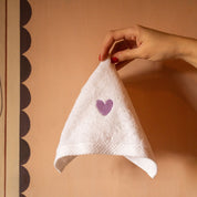 Luxus face towel with embroidered heart