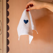 Luxus face towel with embroidered heart