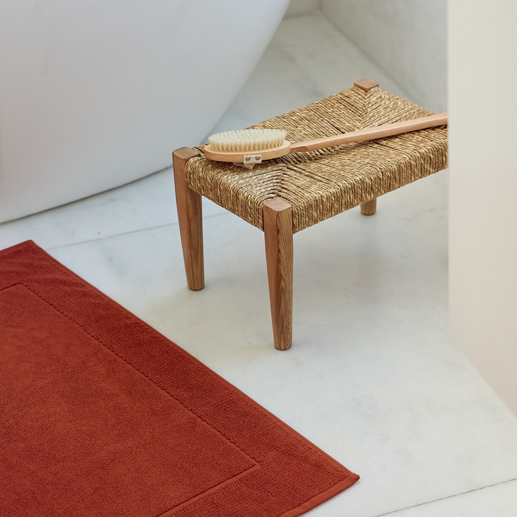 Cognac bath mat