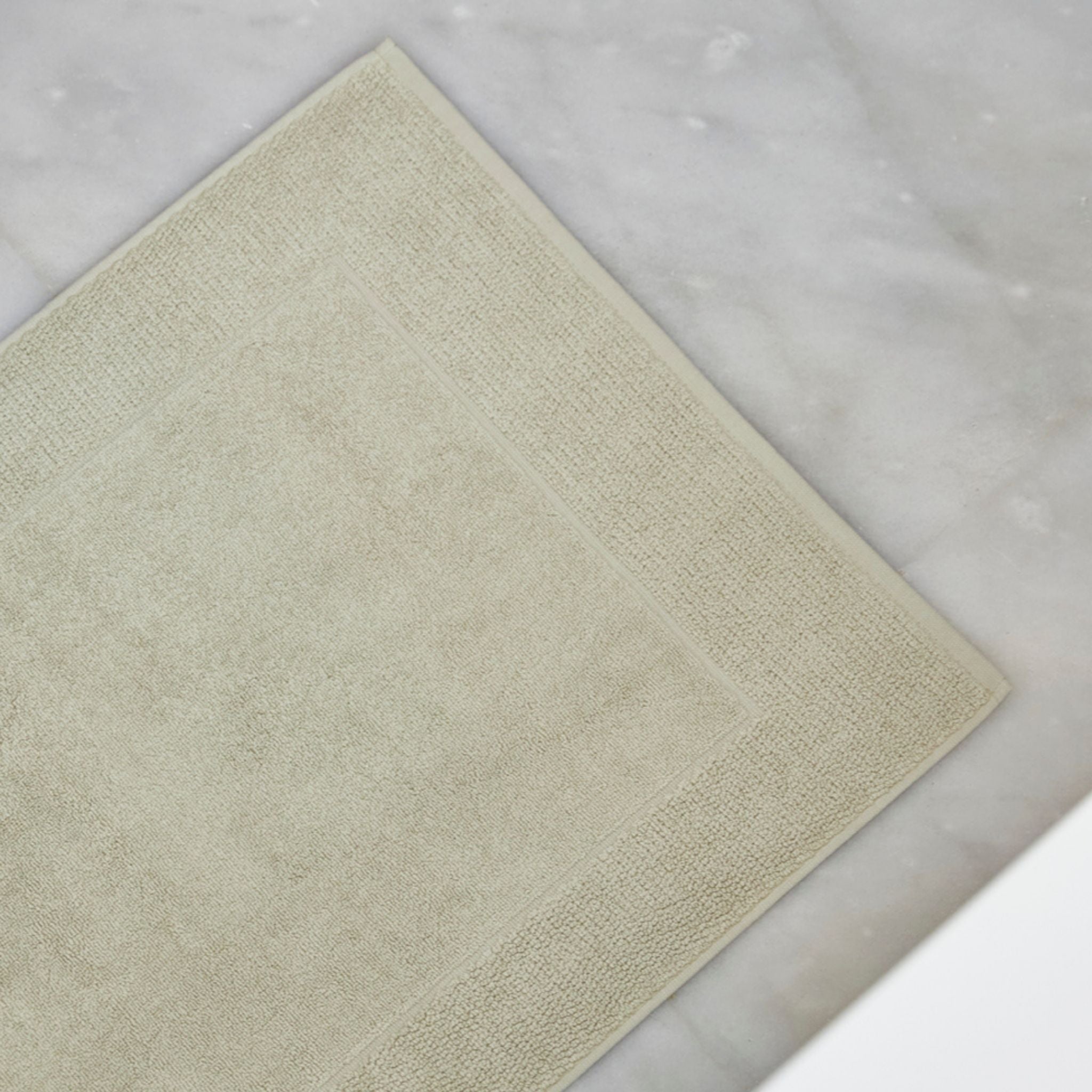 Khaki green bath mat