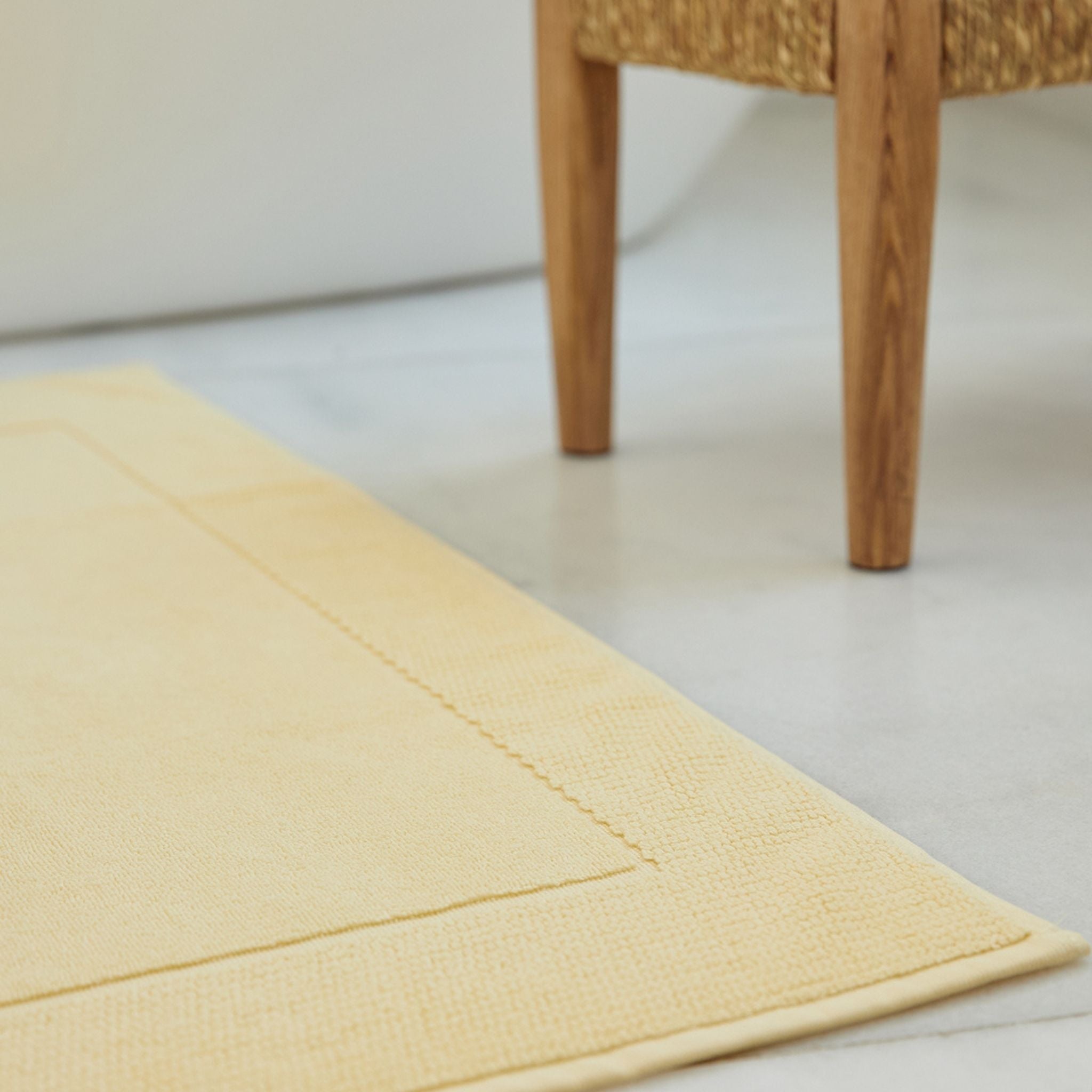 Yellow chic bath mat