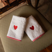 Luxus face towel with embroidered heart
