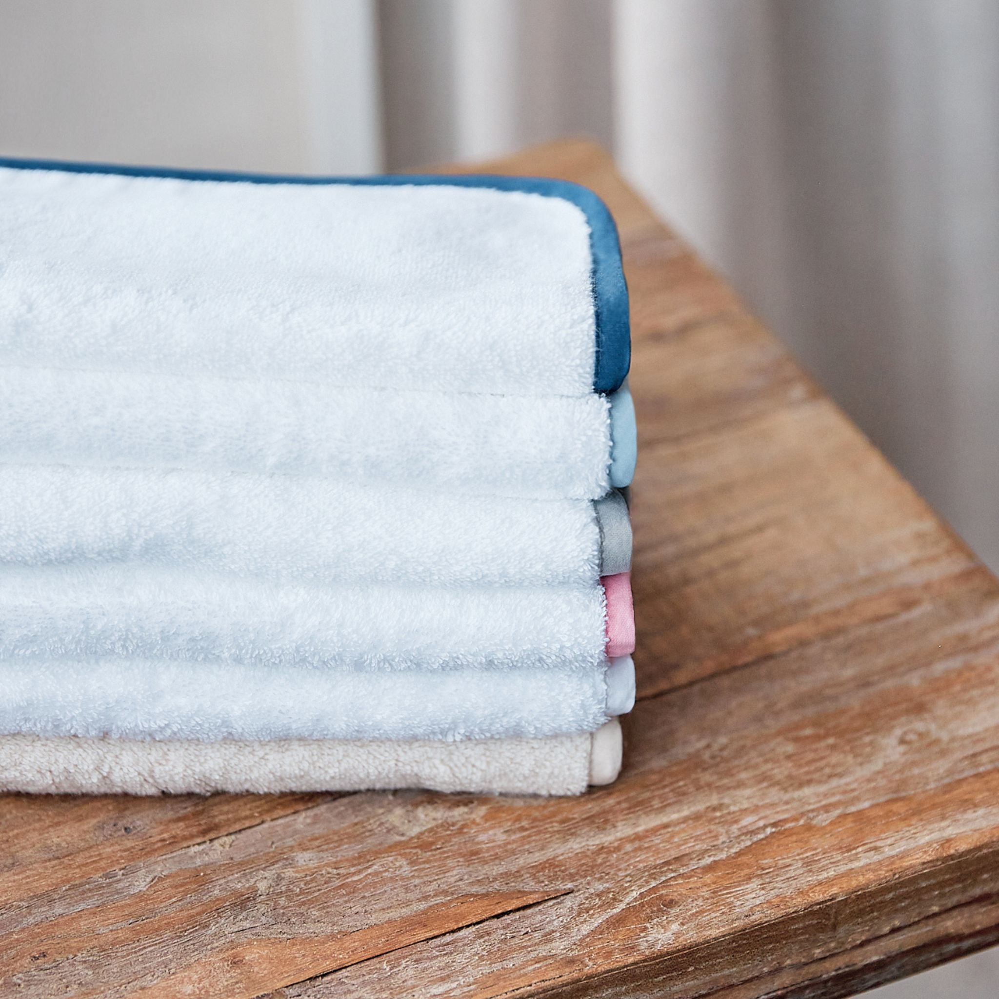 torres-novas-bath-mira-plain-face-towel-multiple-colours-lifestyle-1_77e3abe1-2b36-44e3-94cd-8012b50430e2.jpg