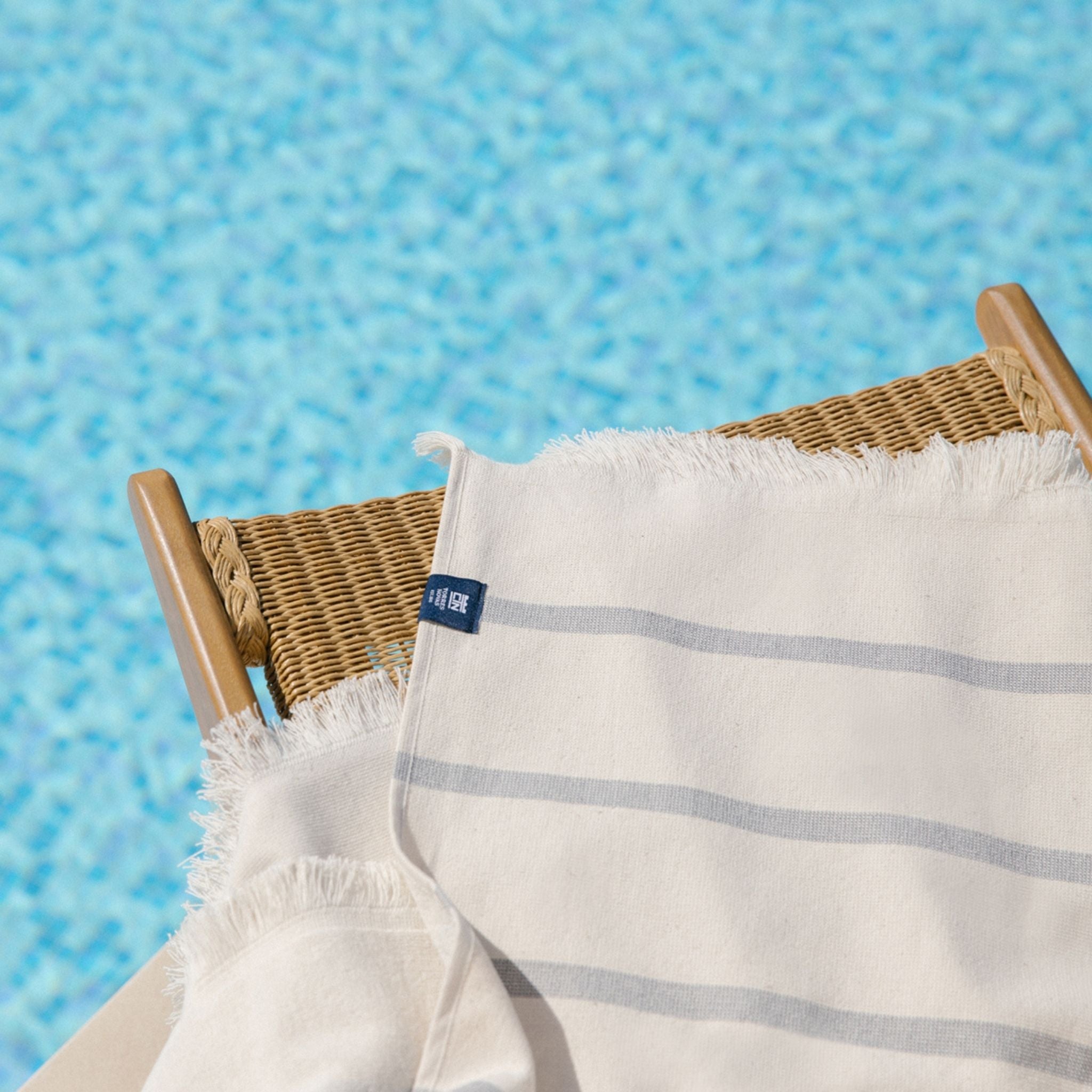 torres-novas-beach-boa-nova-horizontal-stripes-towel-grey-lifestyle-3.jpg