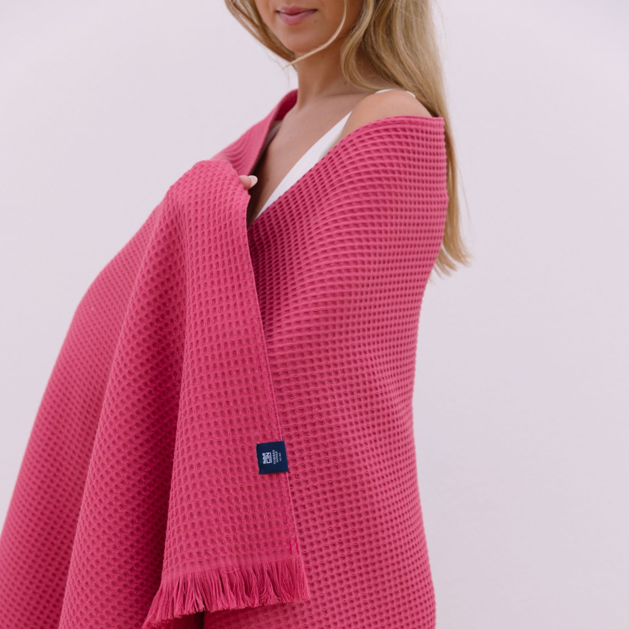 torres-novas-beach-santana-waffle-towel-cherry-lifestyle-1_cce02b55-84c0-4f07-98a8-6f34d838b000.jpg