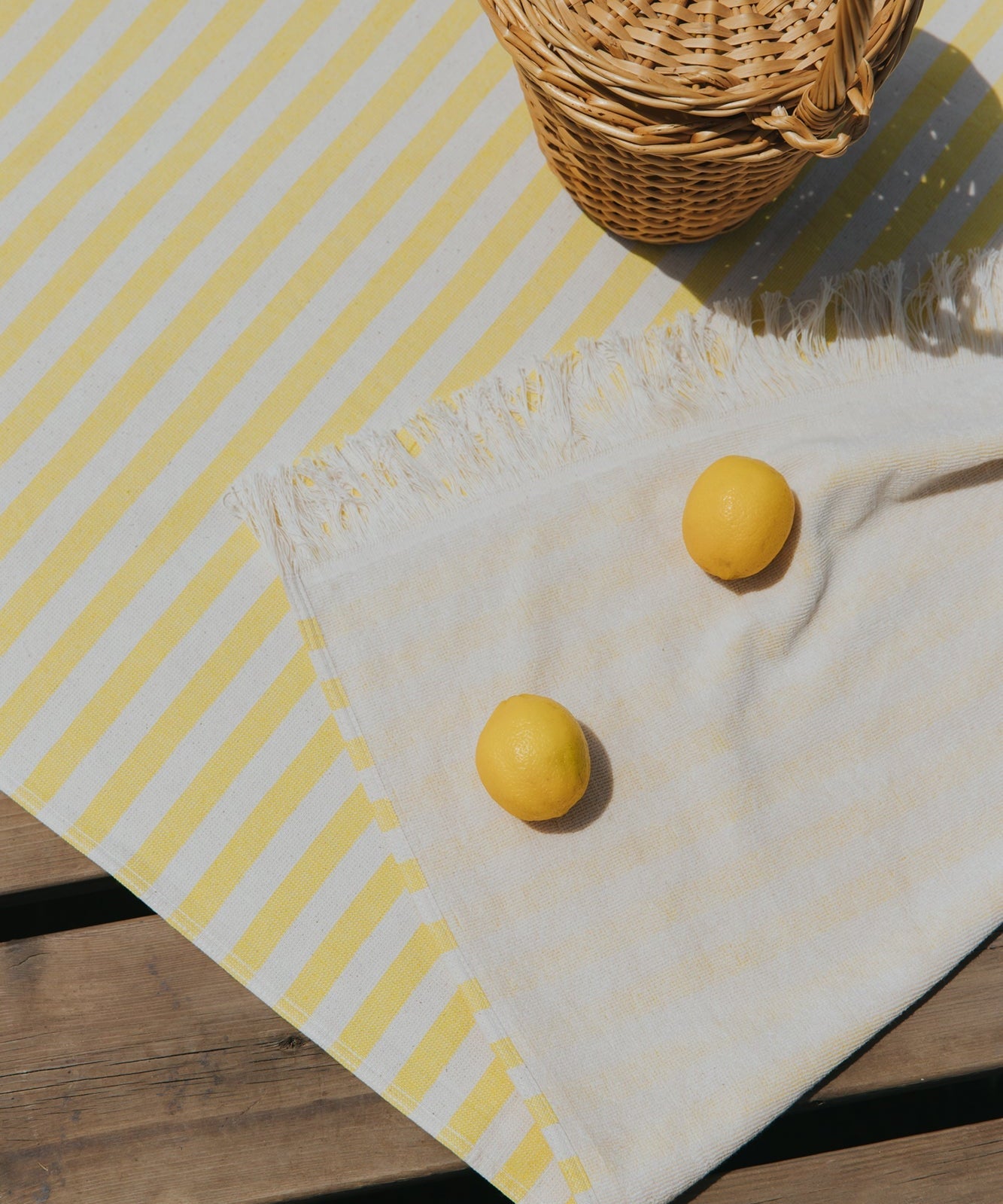Yellow horizontal stripes beach towel - Torres Novas