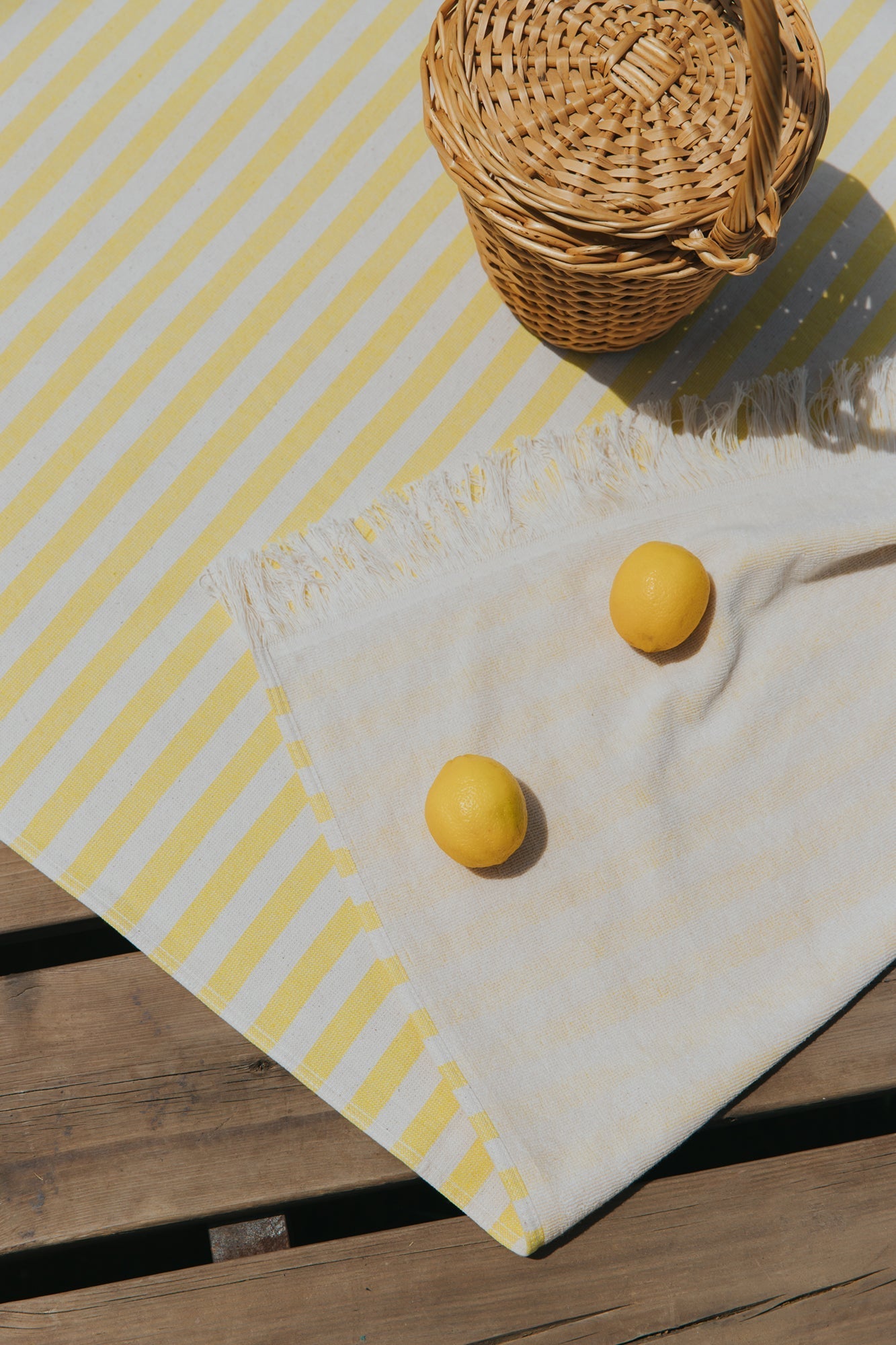 Yellow horizontal stripes beach towel - Torres Novas