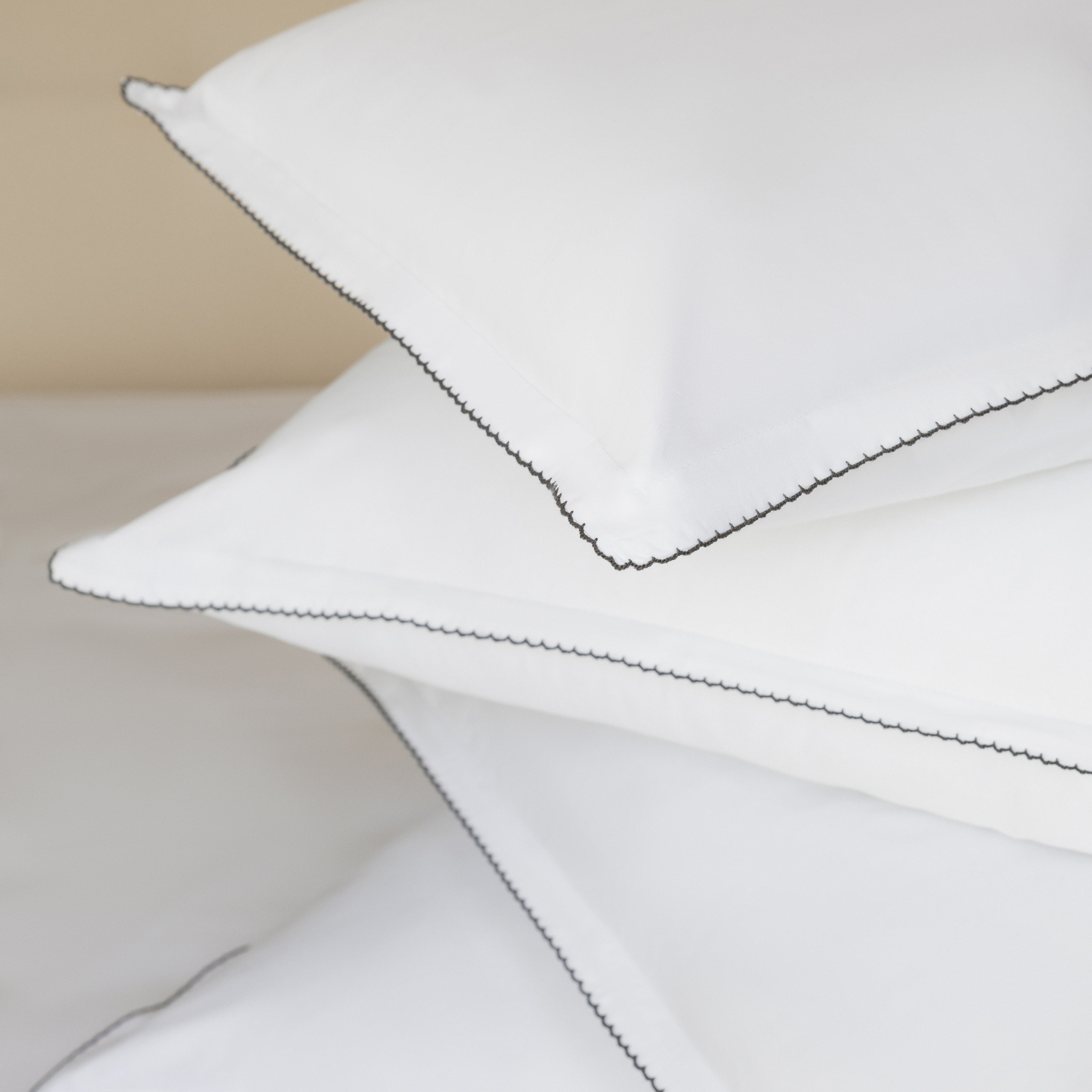 torres-novas-bed-foz-plain-pillowcases-anthracite-product-4.png