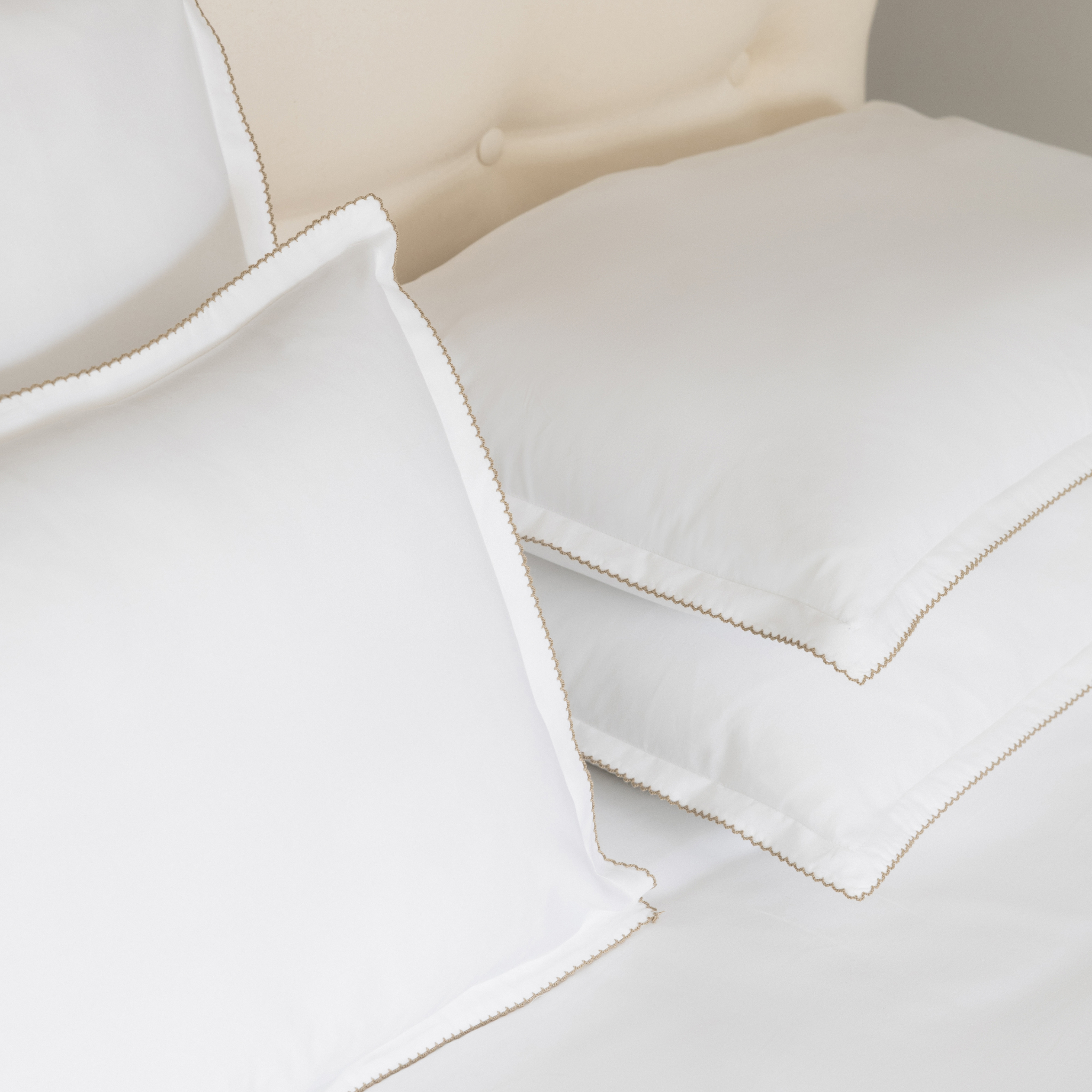 torres-novas-bed-foz-plain-pillowcases-beige-product-1.png