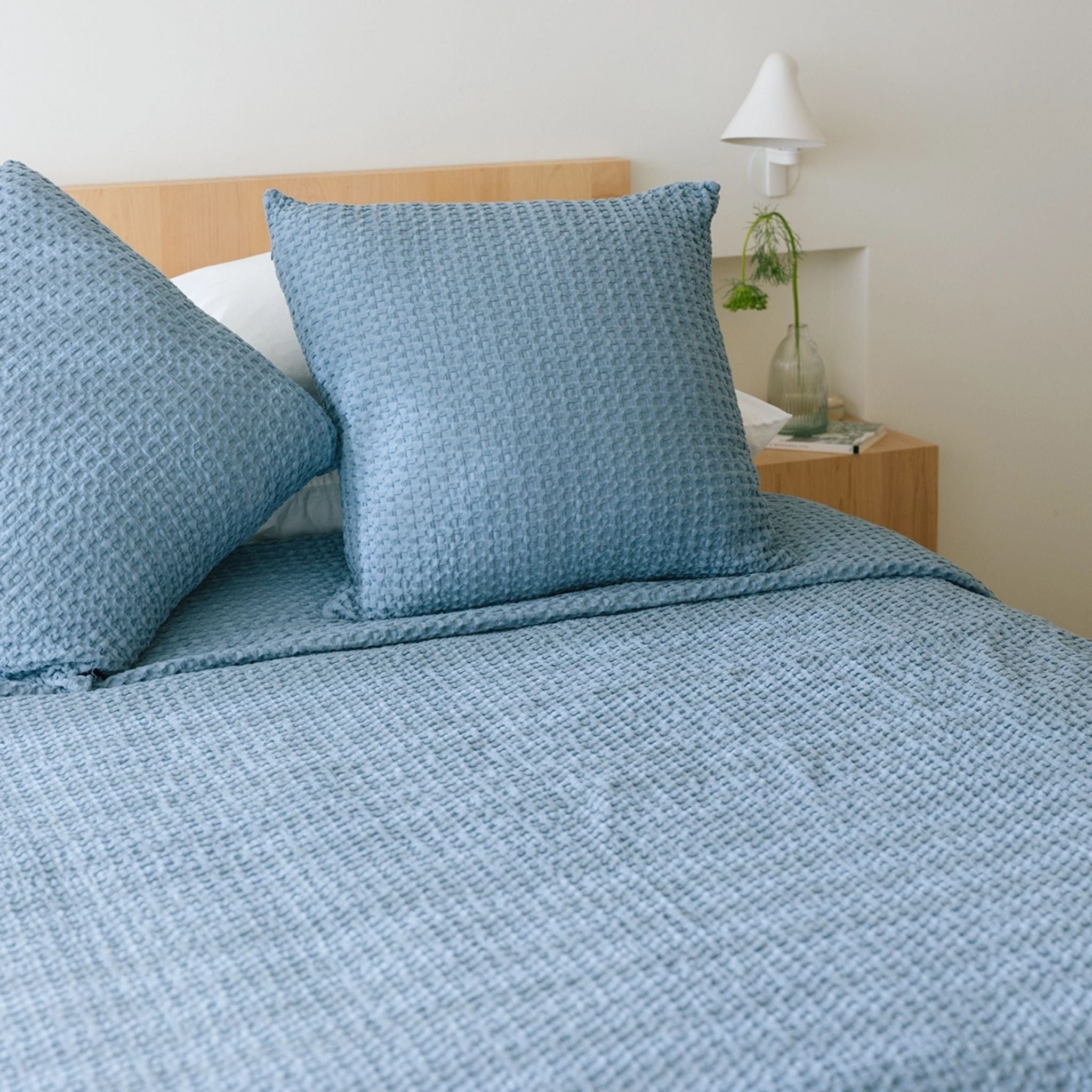 Santa Luzia Waffle Bedspreads