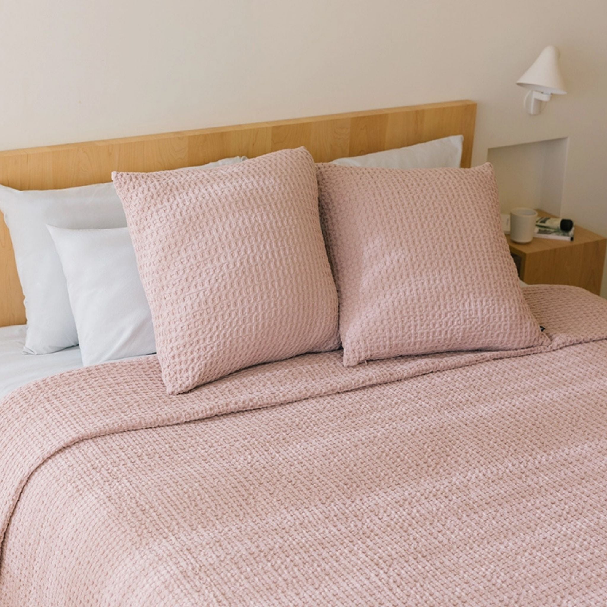 Old Santa Luzia Waffle Bedspreads