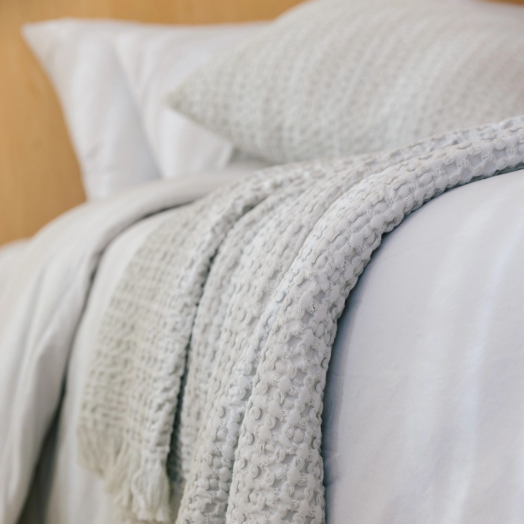 Silver grey Santa Luzia Waffle Bedspreads