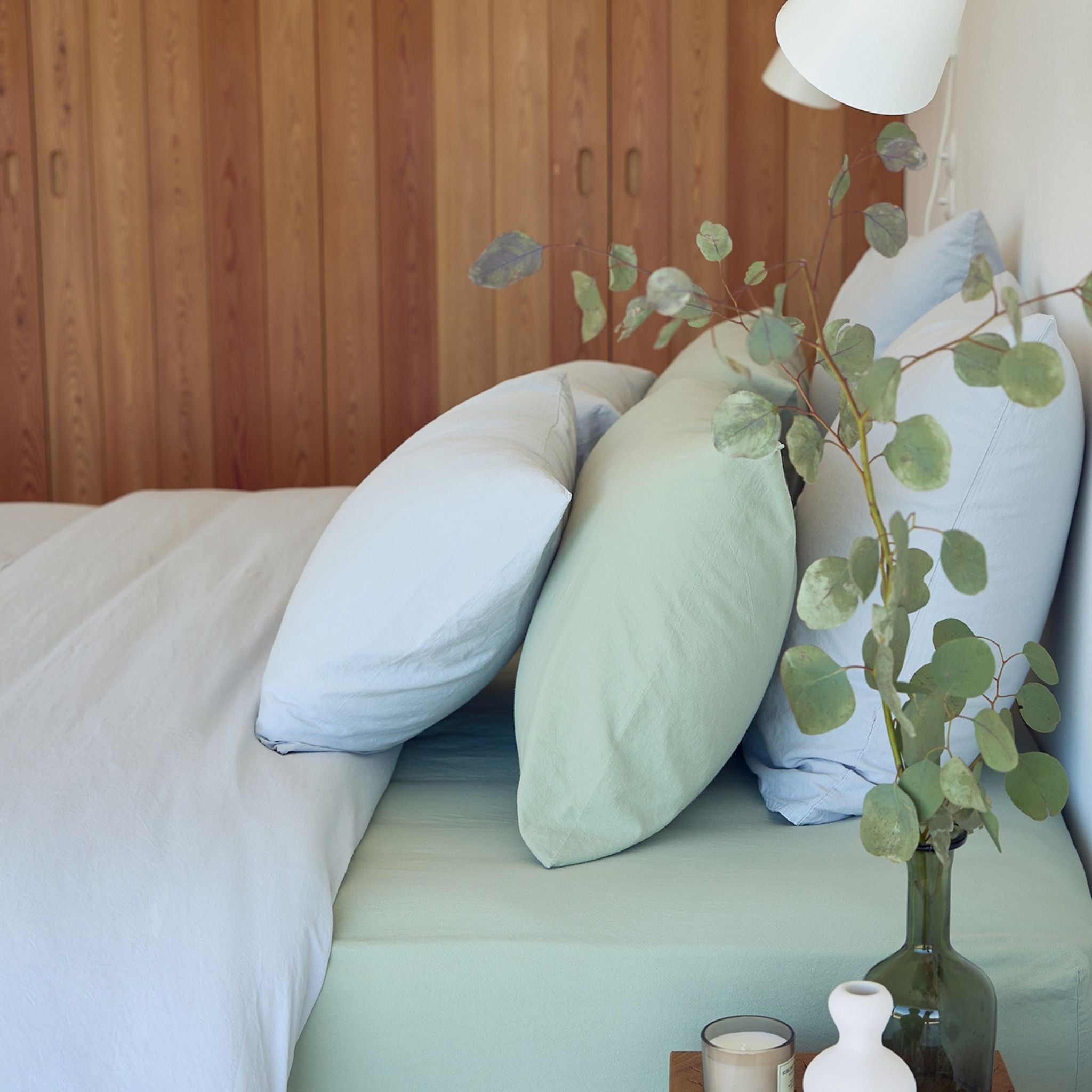 torres-novas-bed-tavira-washed-cotton-bed-linen-khaki-green-lifestyle-5.jpg