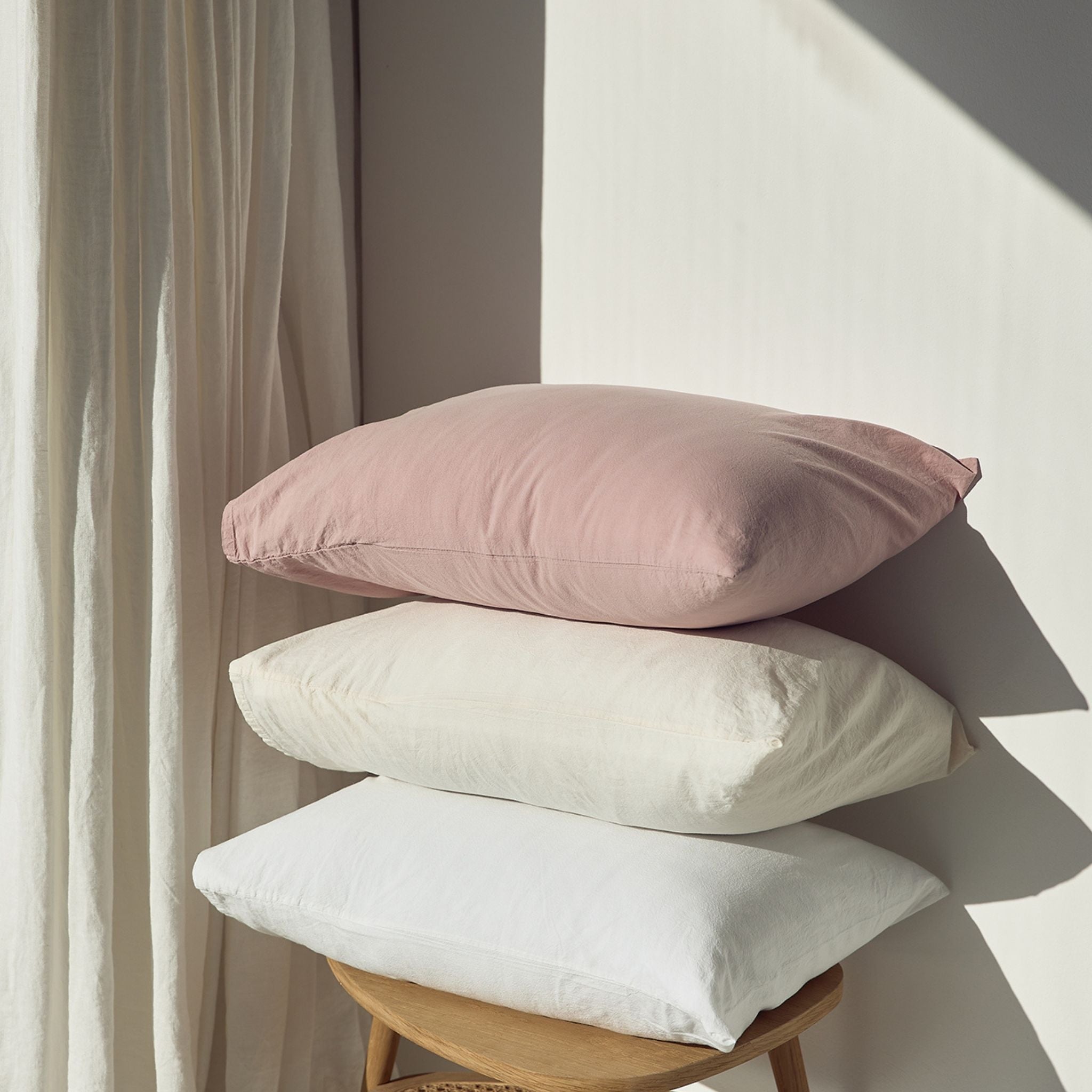 torres-novas-bed-tavira-washed-cotton-bed-linen-multiple-colours-lifestyle-4.jpg