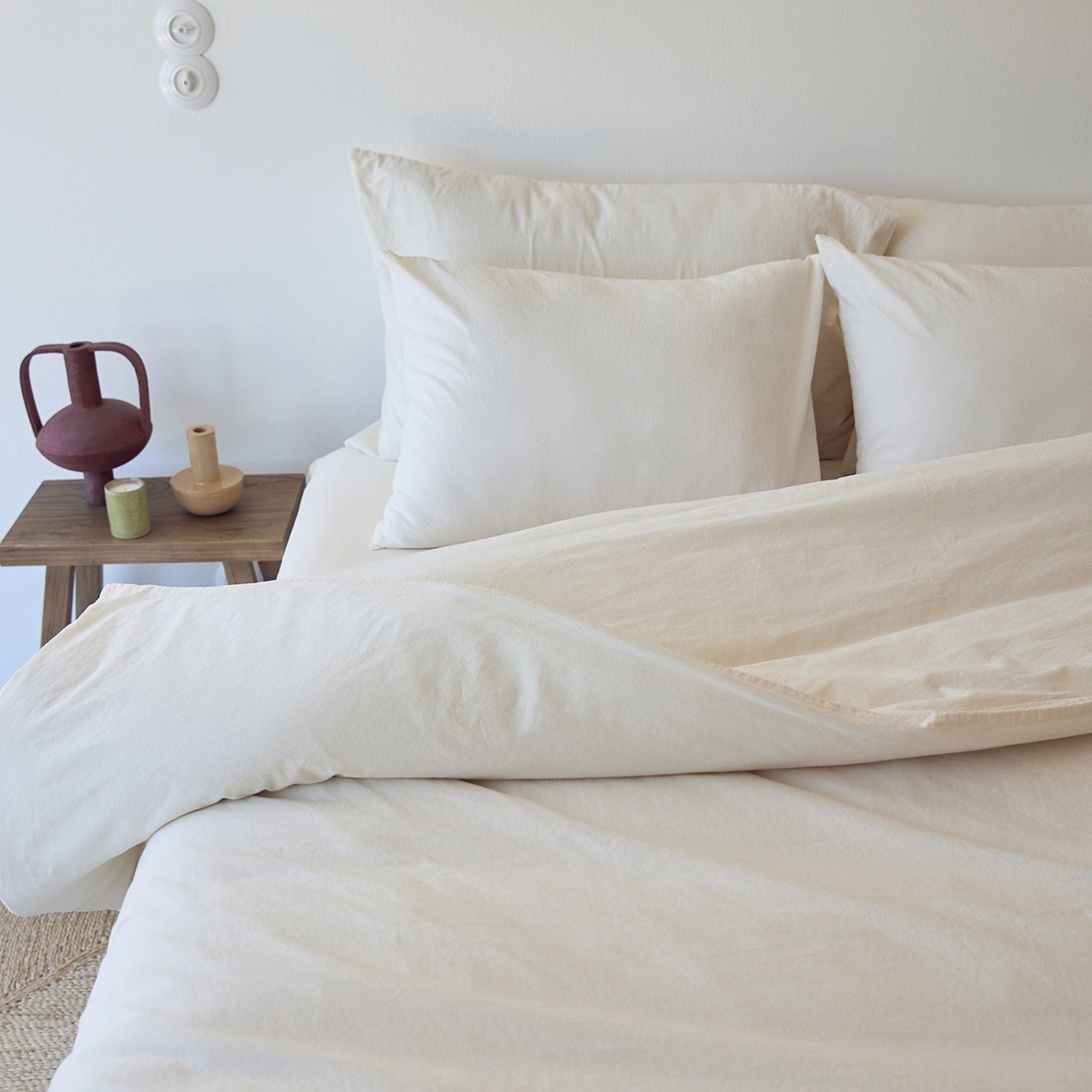 torres-novas-bed-tavira-washed-cotton-bed-linen-natural-lifestyle-3.jpg