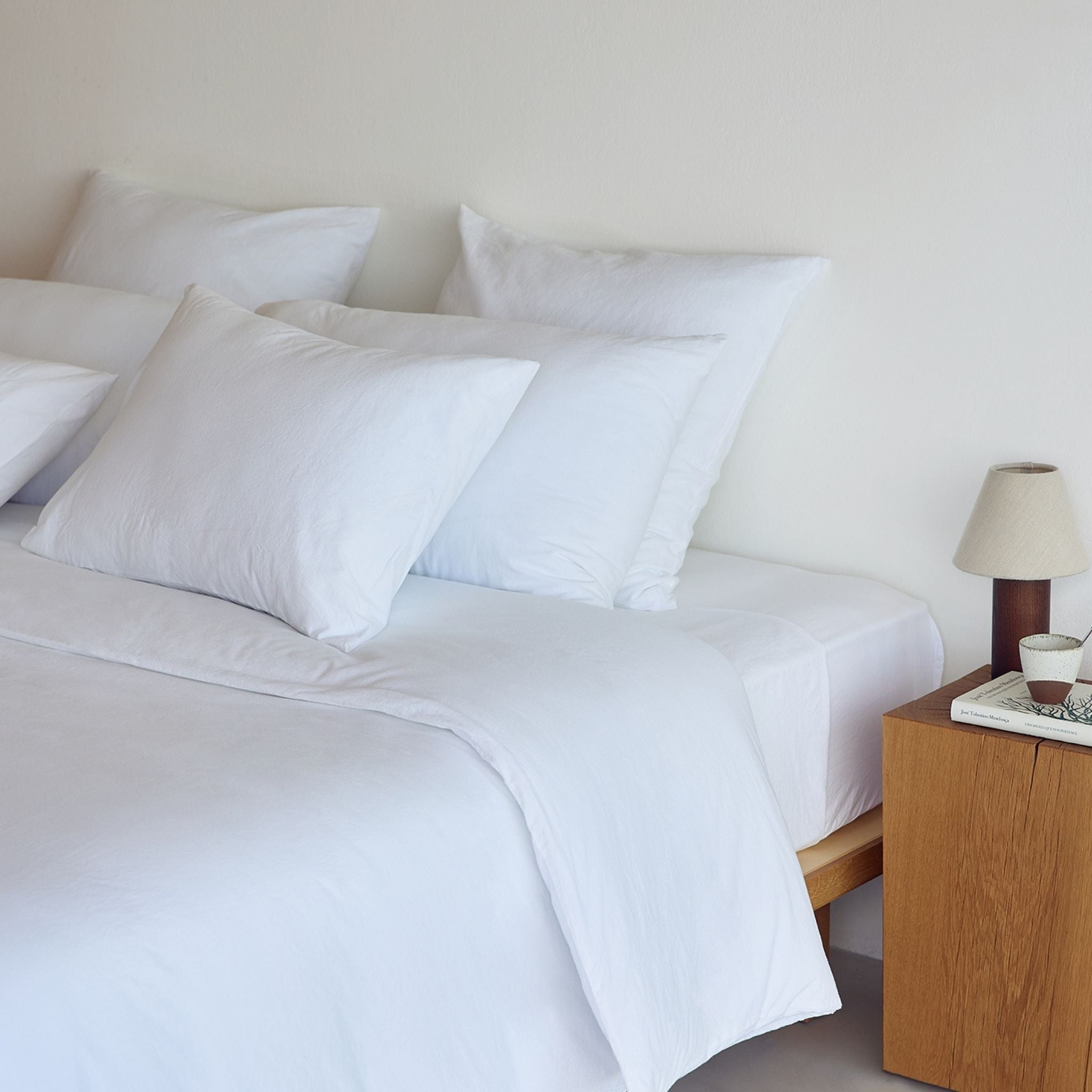torres-novas-bed-tavira-washed-cotton-bed-linen-white-lifestyle-4_b65f6683-7b7f-41f9-9f57-f7777b77b3dd.jpg