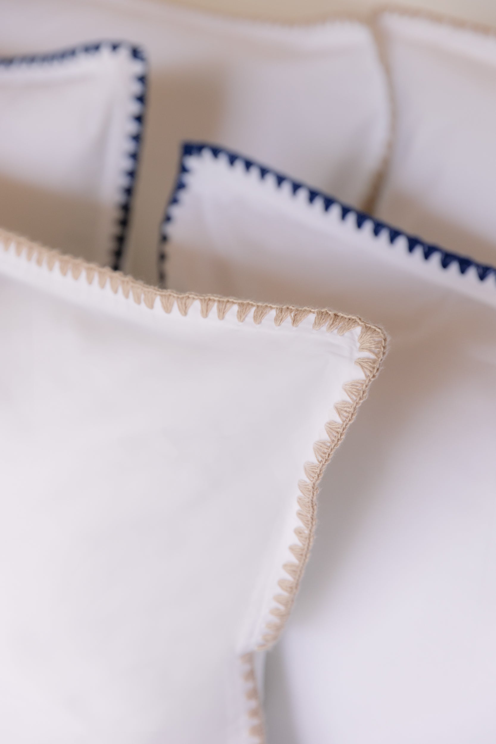 Cascais throws