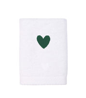 Luxus face towel with embroidered heart