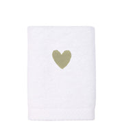 Luxus face towel with embroidered heart