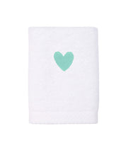 Luxus face towel with embroidered heart
