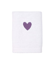 Luxus face towel with embroidered heart