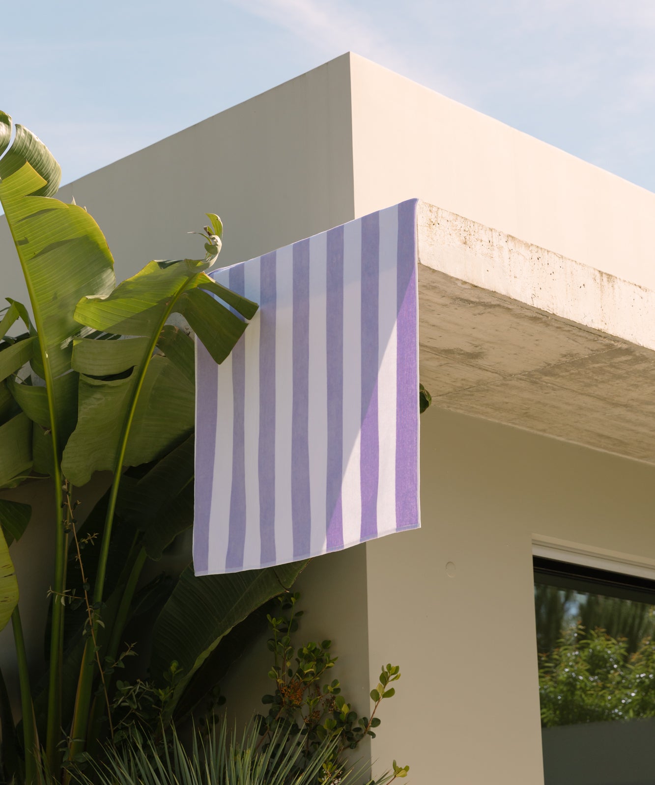 torres-novas-gibalta-beach-towels-vertical-stripes-product-lavender-2.jpg