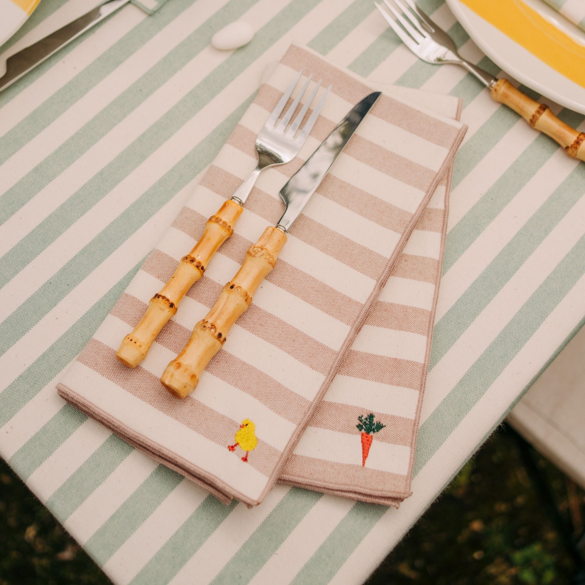 Barra napkin with easter embroidery - Torres Novas