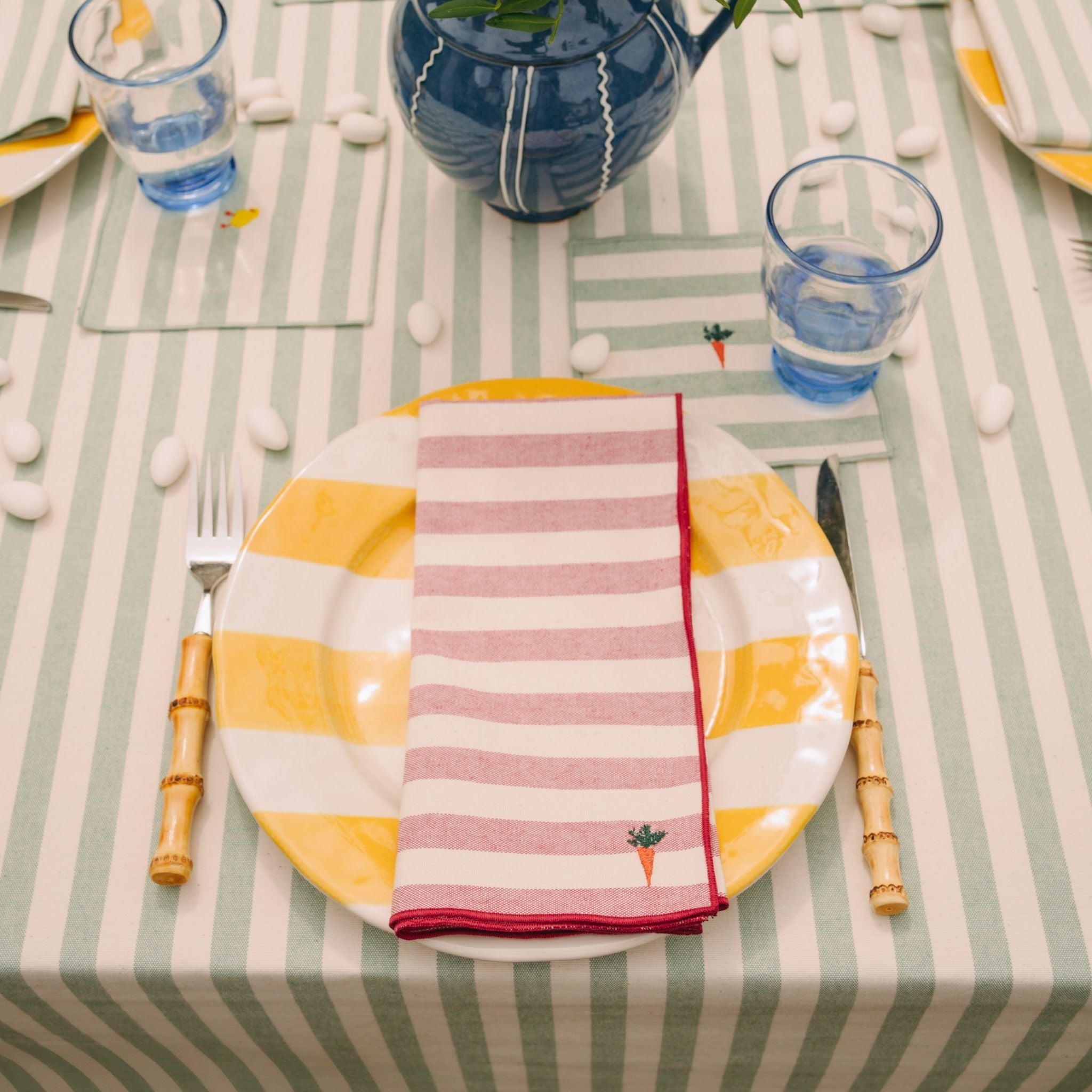 Barra napkin with easter embroidery - Torres Novas