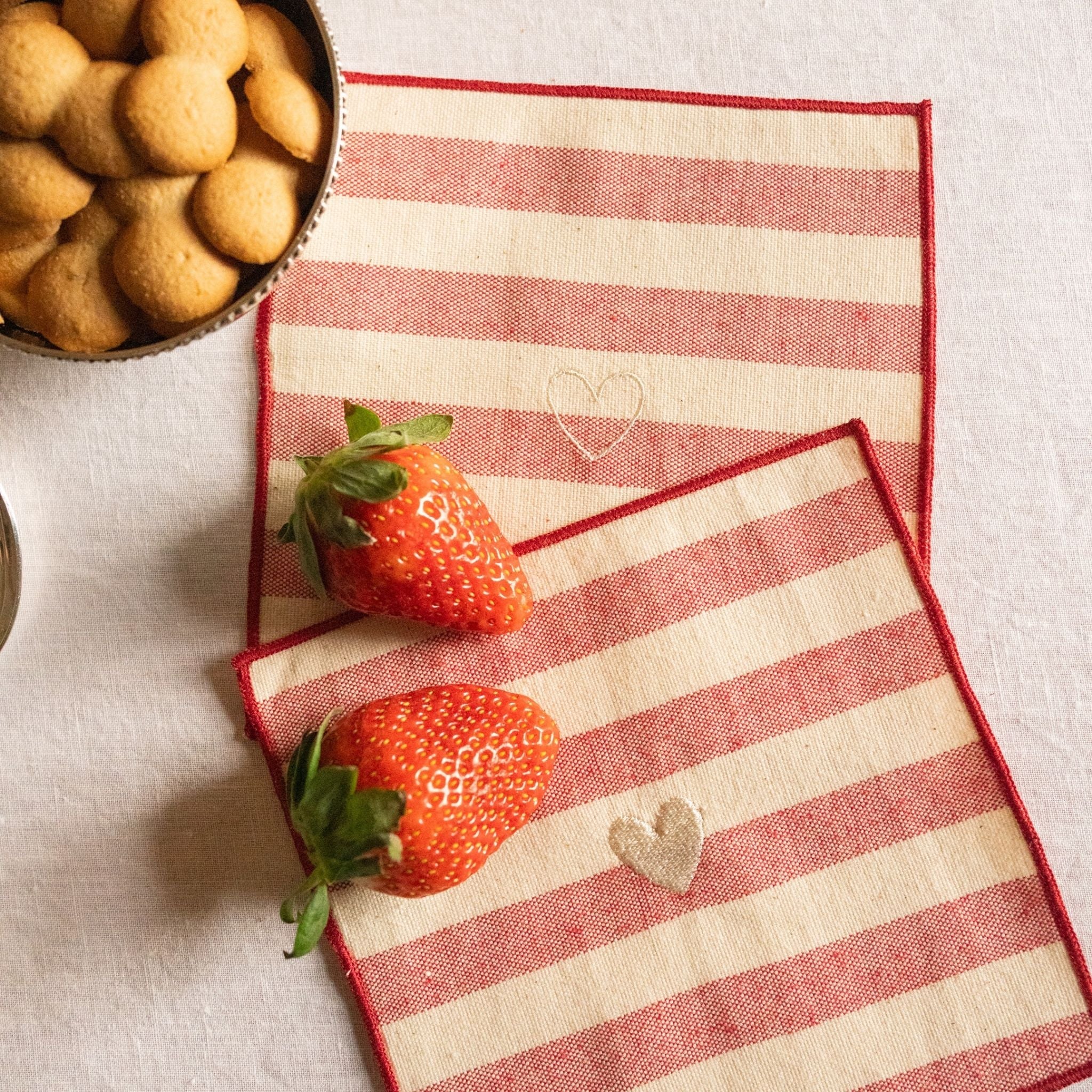 Barra Napkins with heart embroidery - Torres Novas