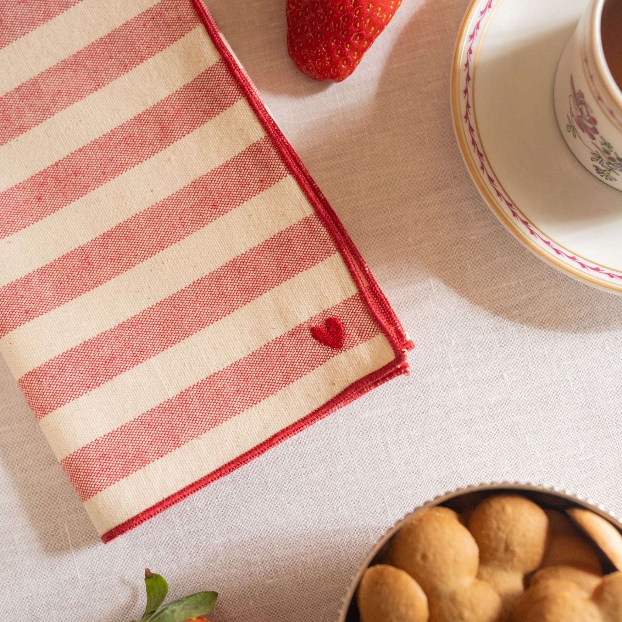 Barra Napkins with heart embroidery - Torres Novas