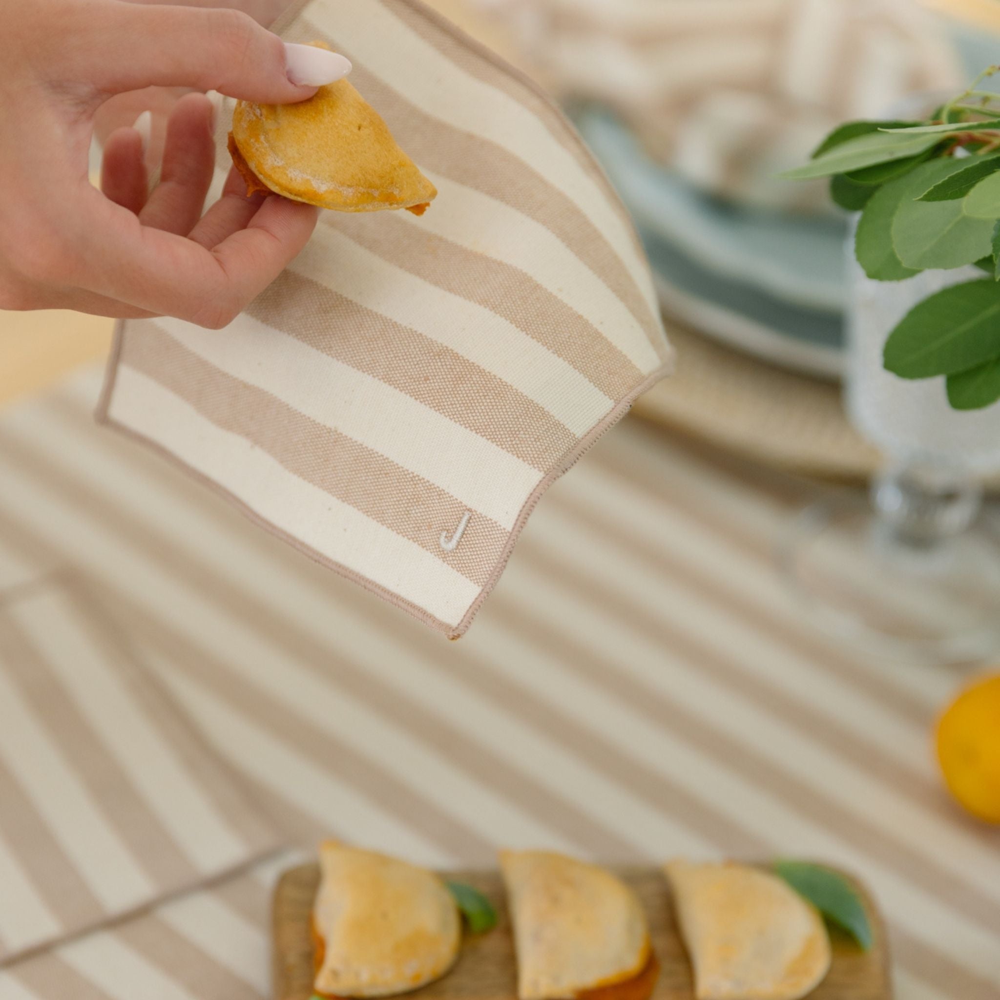Barra Cocktail Napkins