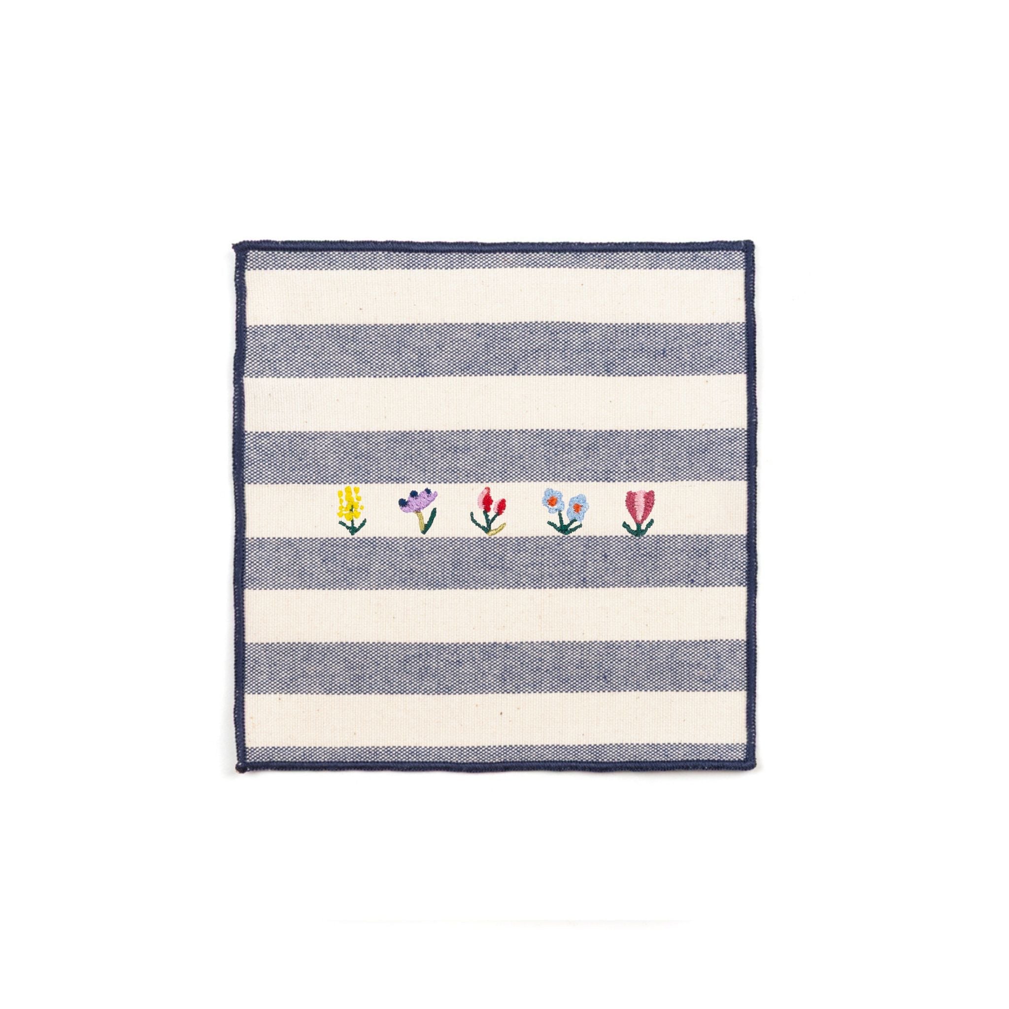 Barra napkin with flower embroidery (POS) - Torres Novas