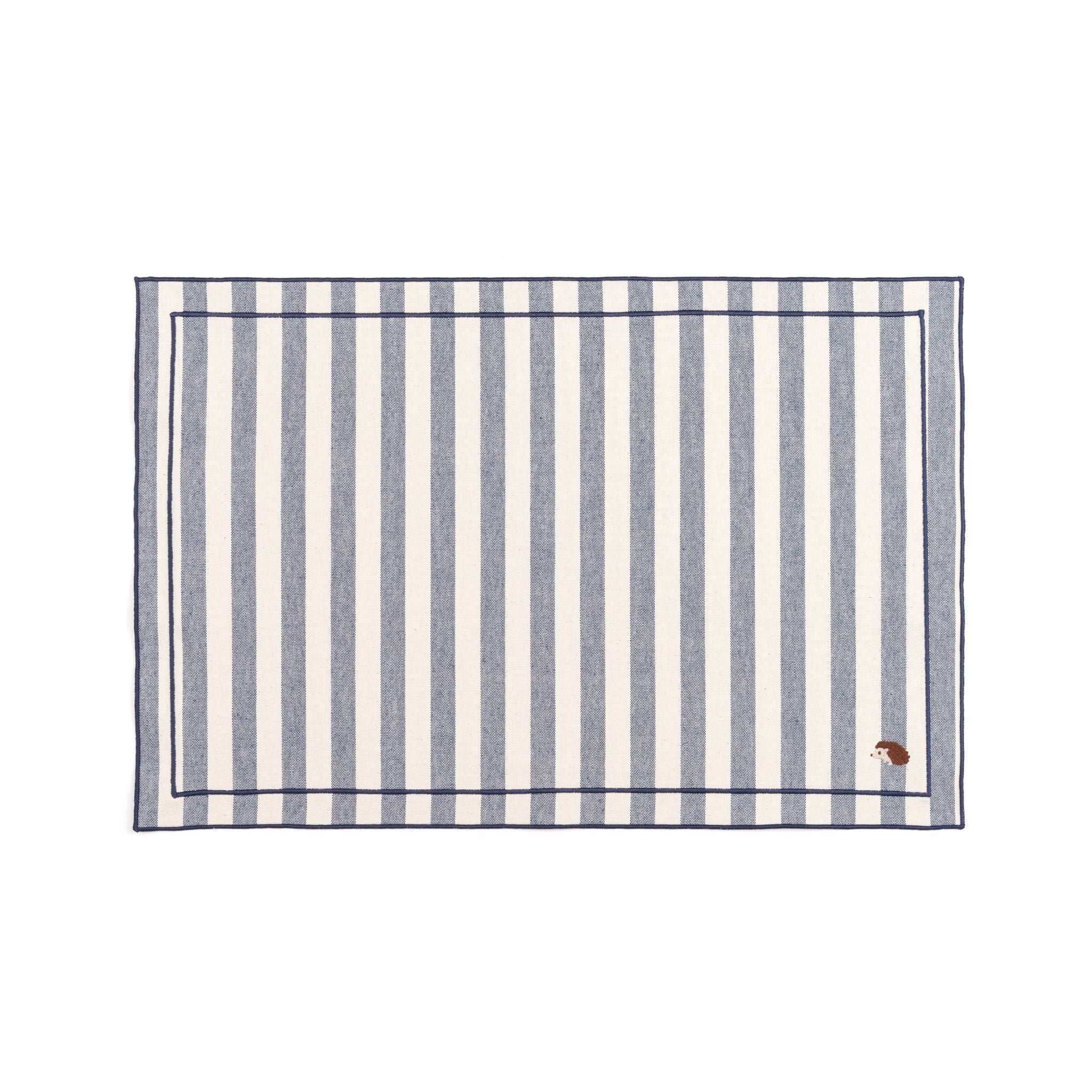 Barra cotton table linen with embroidered autumn motifs