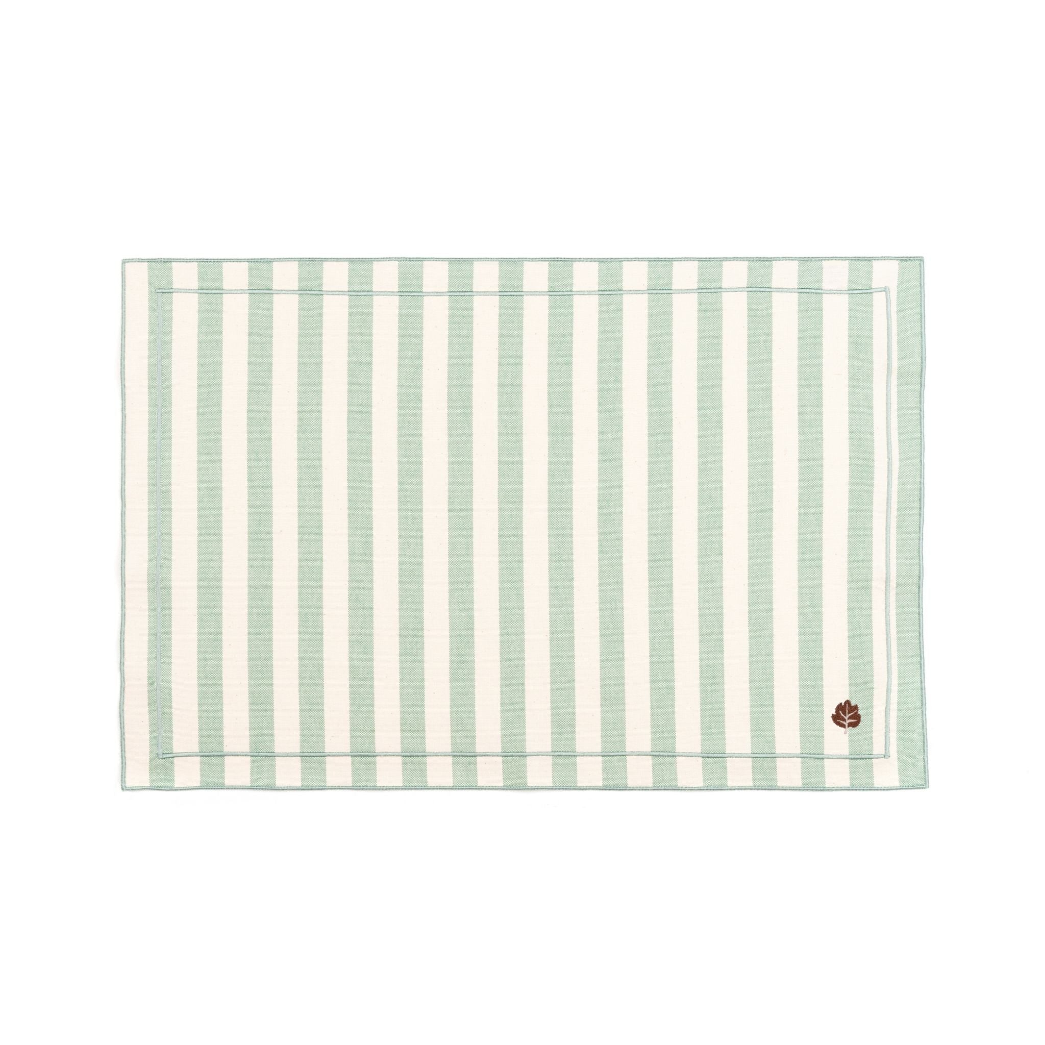 Barra cotton table linen with embroidered autumn motifs