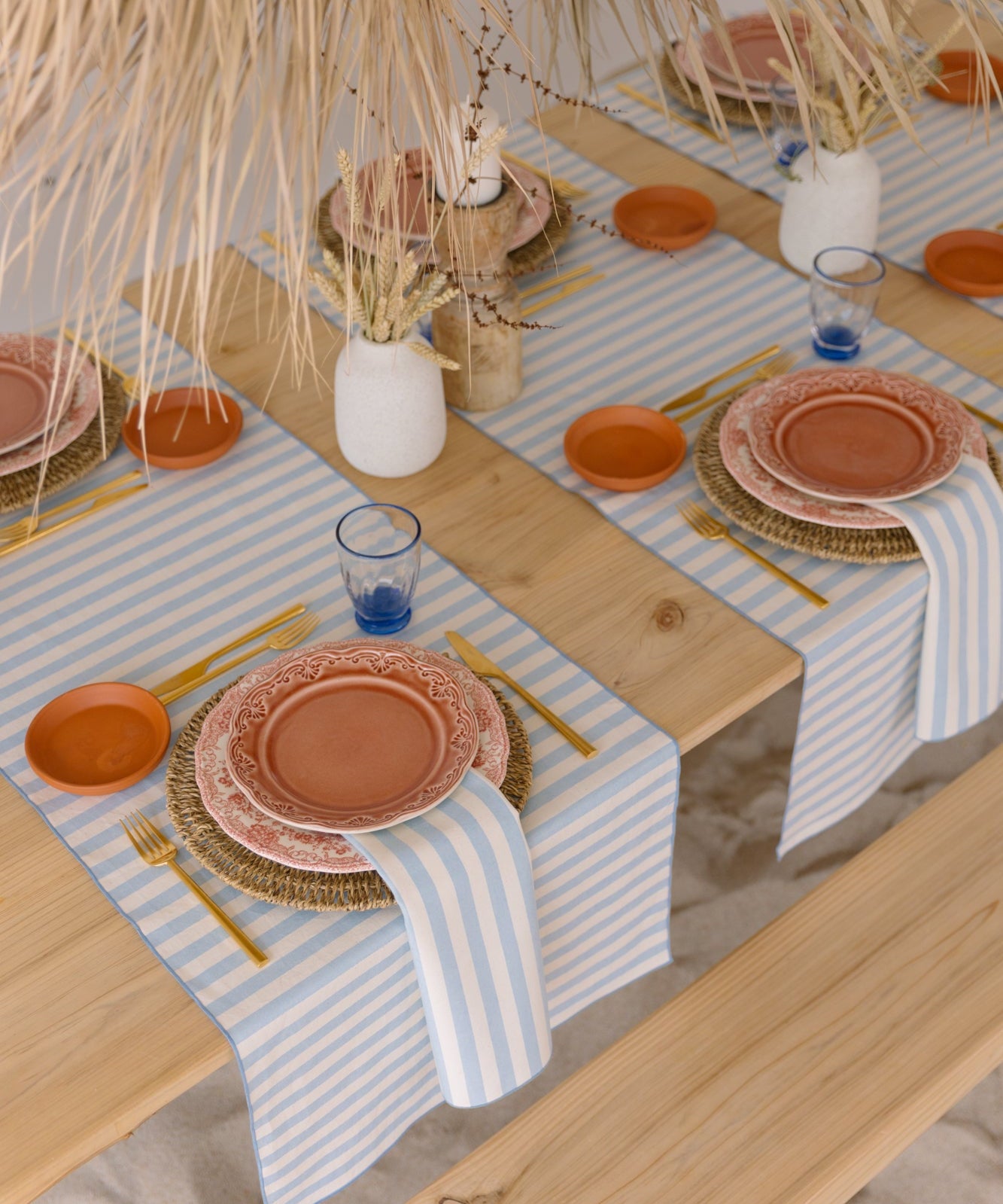 torres-novas-table-linen-barra-blue-sky-5_1dace9c1-1ee8-421f-a292-bdefbb716646.jpg